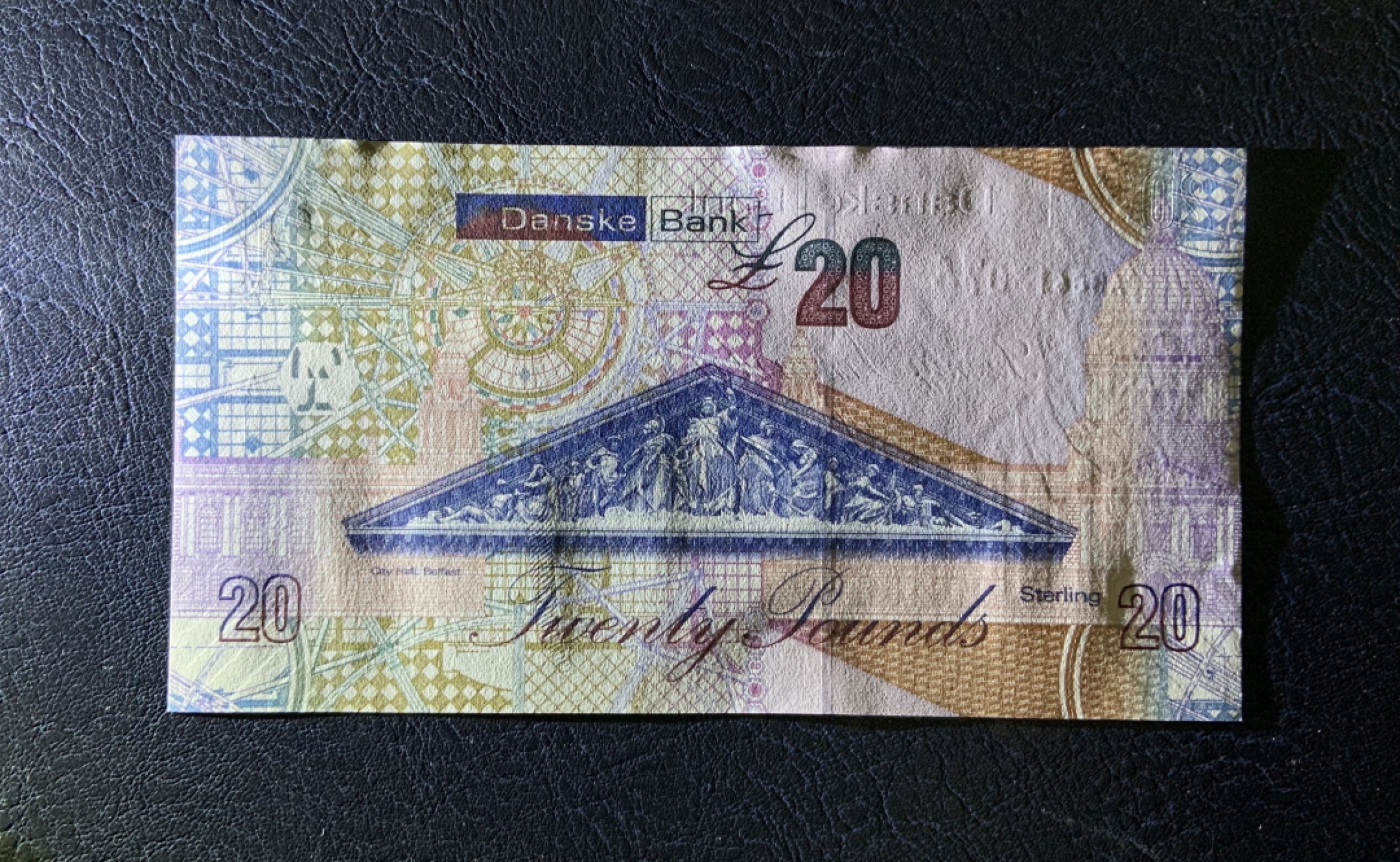 收藏联盟Quantum Auction 第235期拍卖 北爱尔兰丹斯克银行2016年20镑 品相全新UNC 英国工业家和农用机械车发明者费尔森 上边缘有水印和金属线工艺造成的月牙痕 