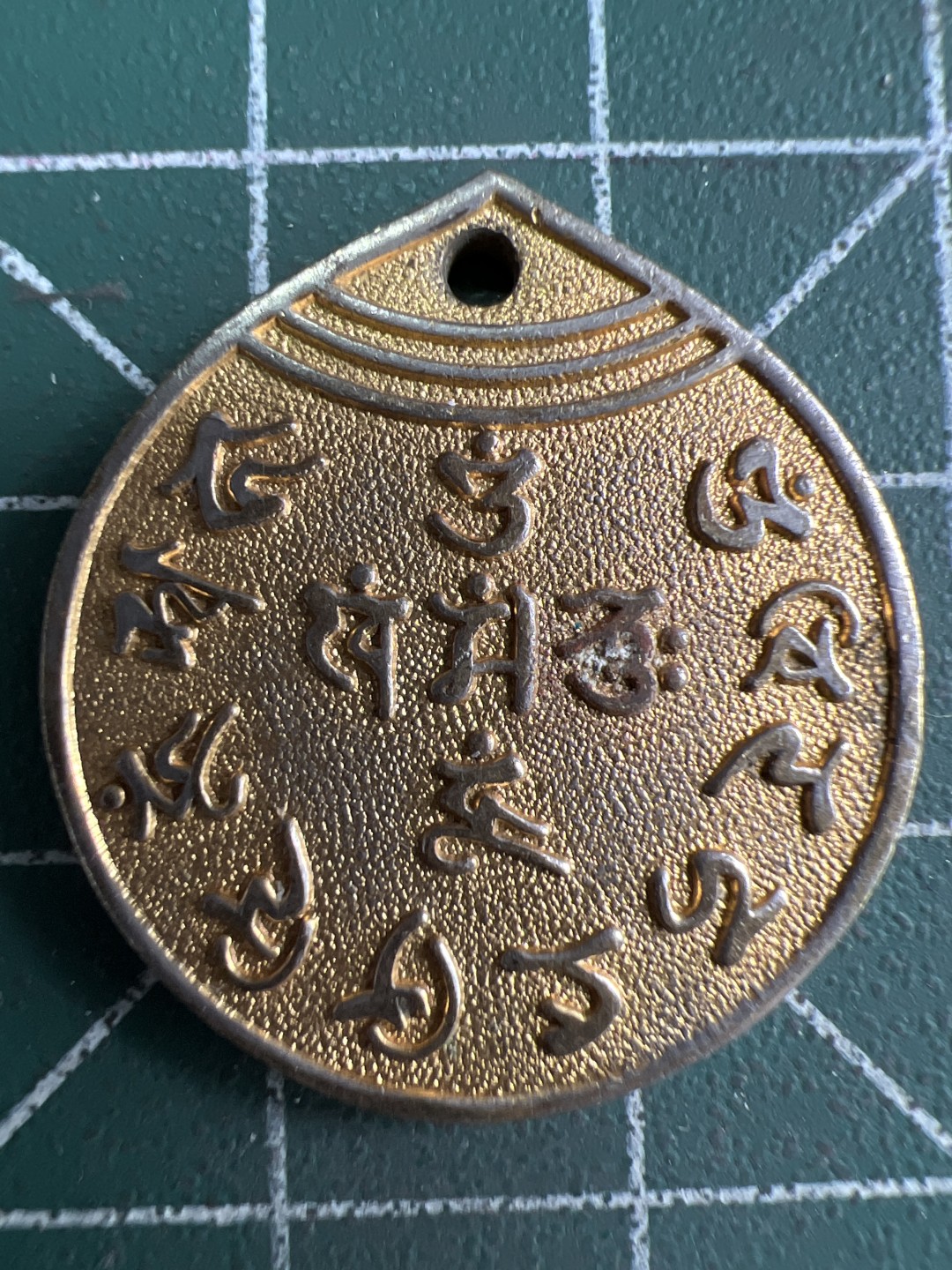 泡泡堂微拍第七十幕硬币捡漏可累计专场👿👿，零佣金，零押金，累计满二十元包邮，接受代拍业务 章牌