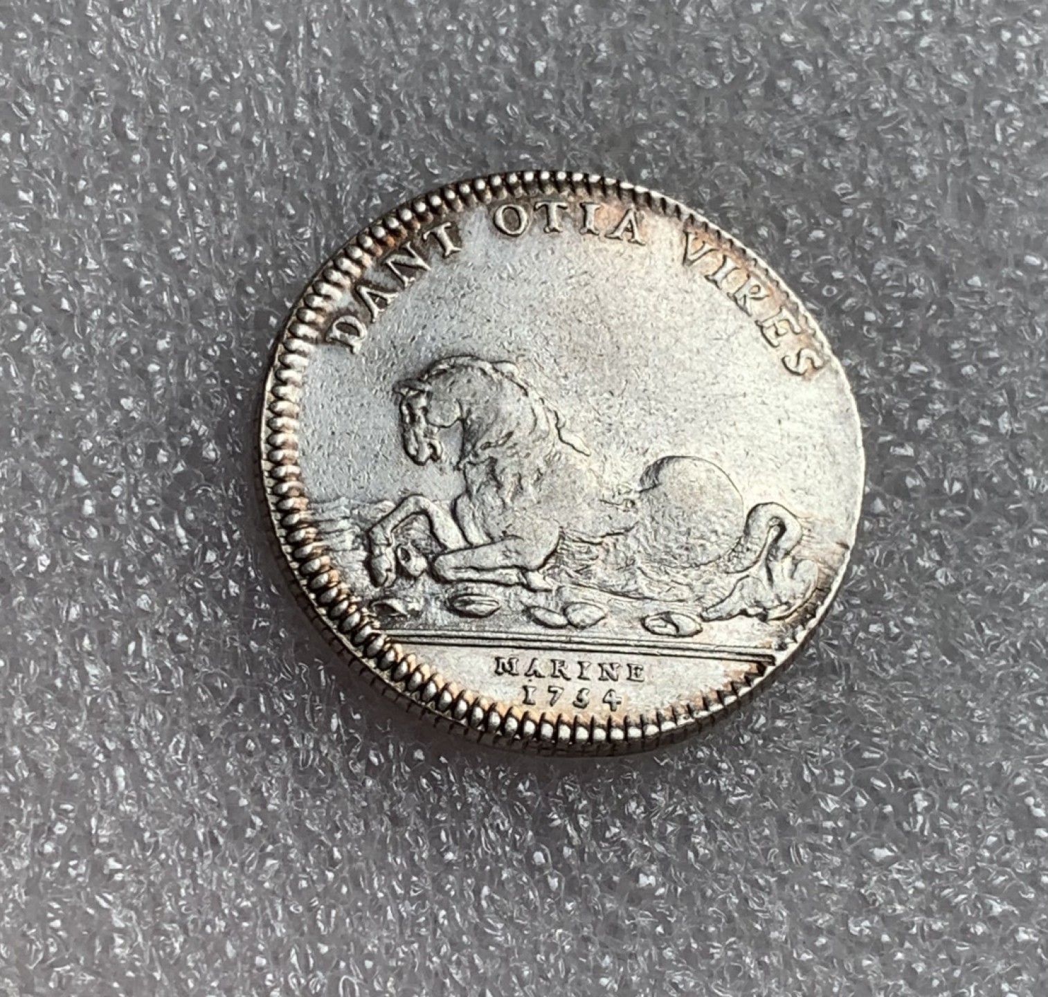 瓶子🏺第80期拍卖会 法国1754年路易十五纪念银章，背面骏马，10克28mm