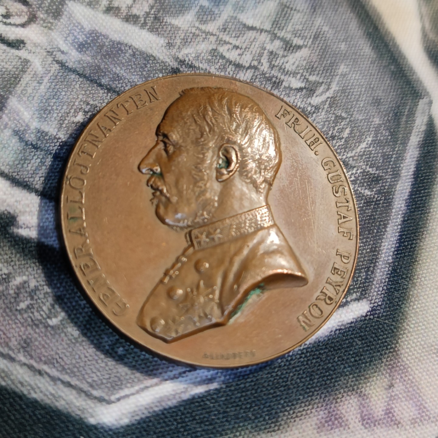 二月章牌清仓会 周五晚自动结拍 瑞典1895铜章