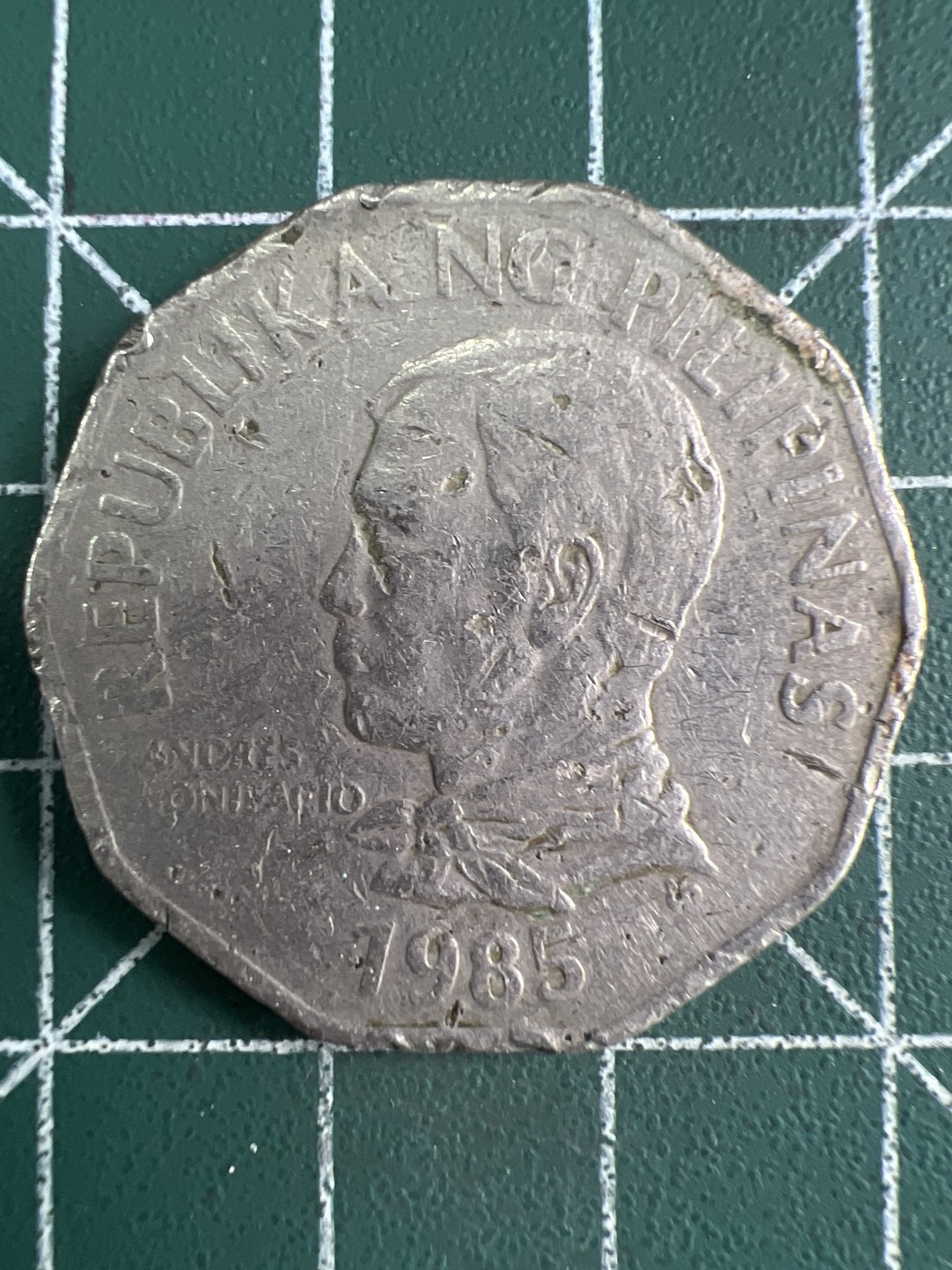 泡泡堂第286期  世界硬币 （无押金，捡漏，全场20包邮，偏远地区除外，接收代拍业务） 菲律宾2比索十边形