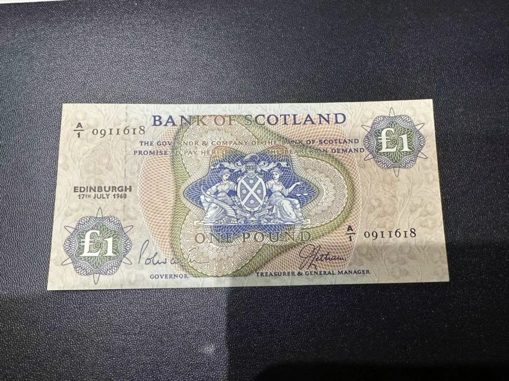 《外钞收藏家》第二百四十四期 连拍场二 1968年苏格兰1镑 A/1冠无47尾8 UNC-