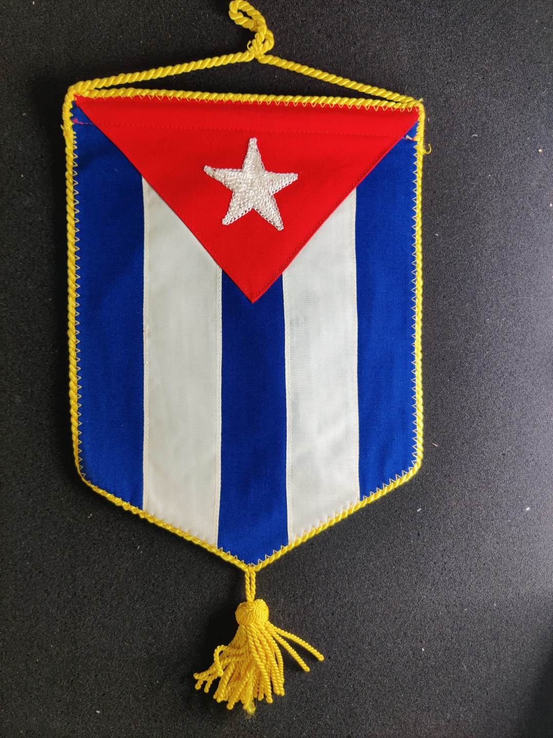 全场0元起拍 第33期 咸鱼国勋章拍卖专场 2月26日（周日）下午6：00开始 古巴挂旗