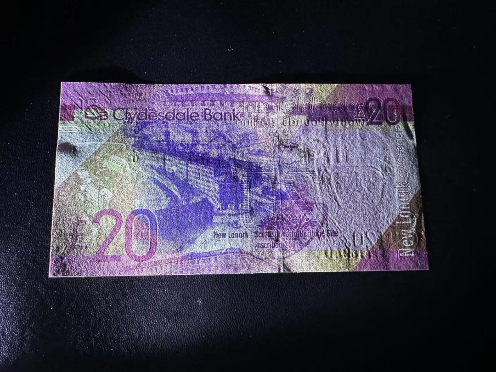 《外钞收藏家》第二百四十四期 连拍场二 2009年苏格兰克莱斯戴尔银行 20镑 全新UNC