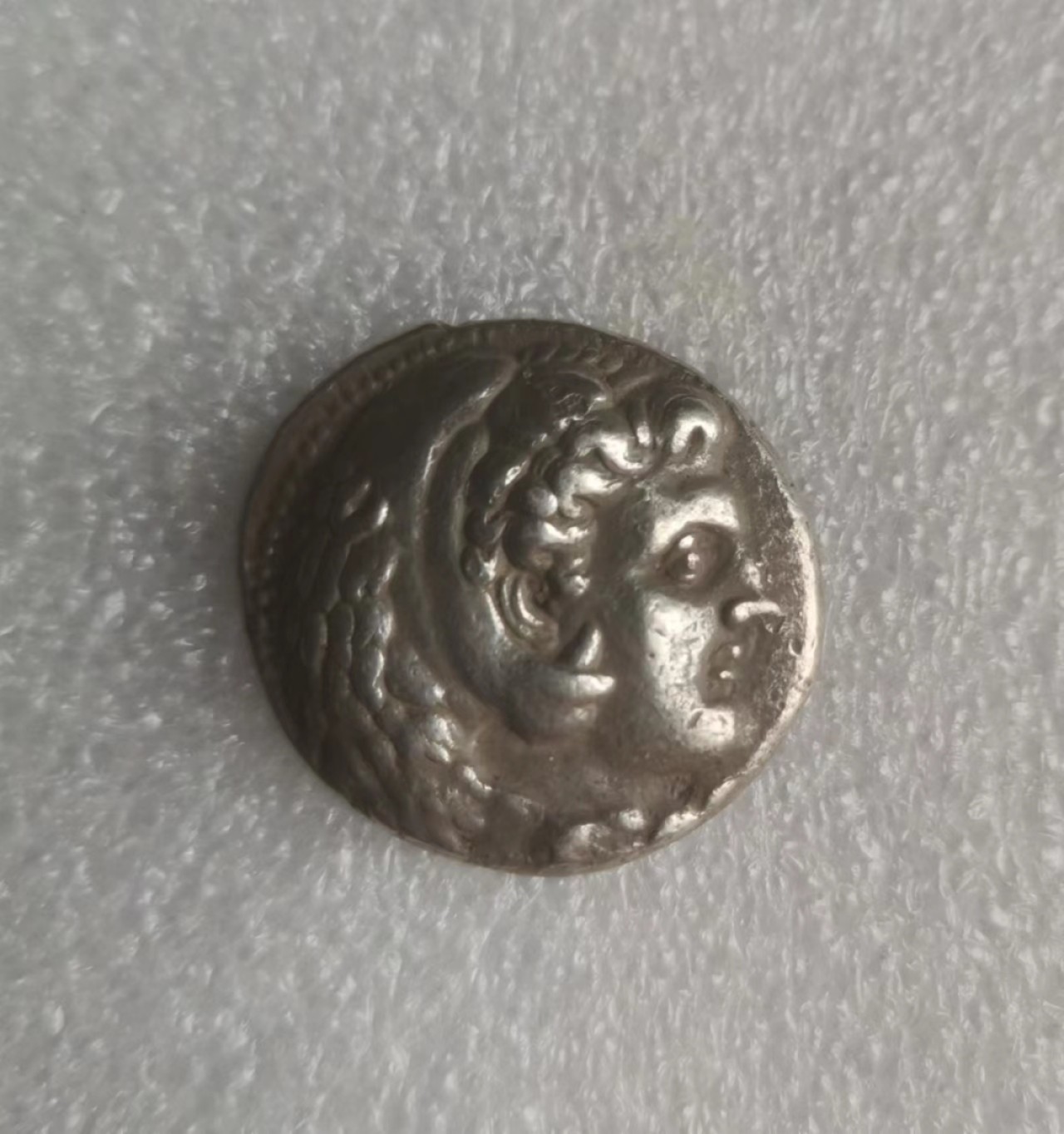 瓶子🏺第80期拍卖会 古希腊公元前300年亚历山大大帝大力神四德银币25毫米17克