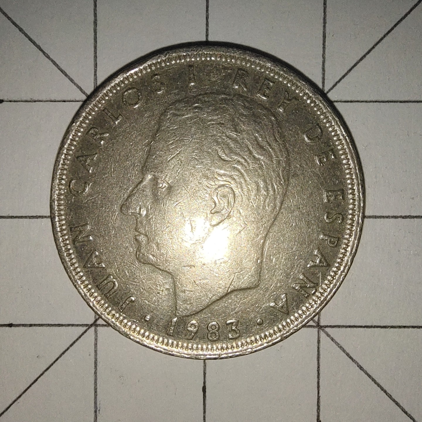 收藏之家世界硬币第12期(满20包邮，可多场累计。捡漏，无押金，无佣金) 西班牙25比塞塔1983年