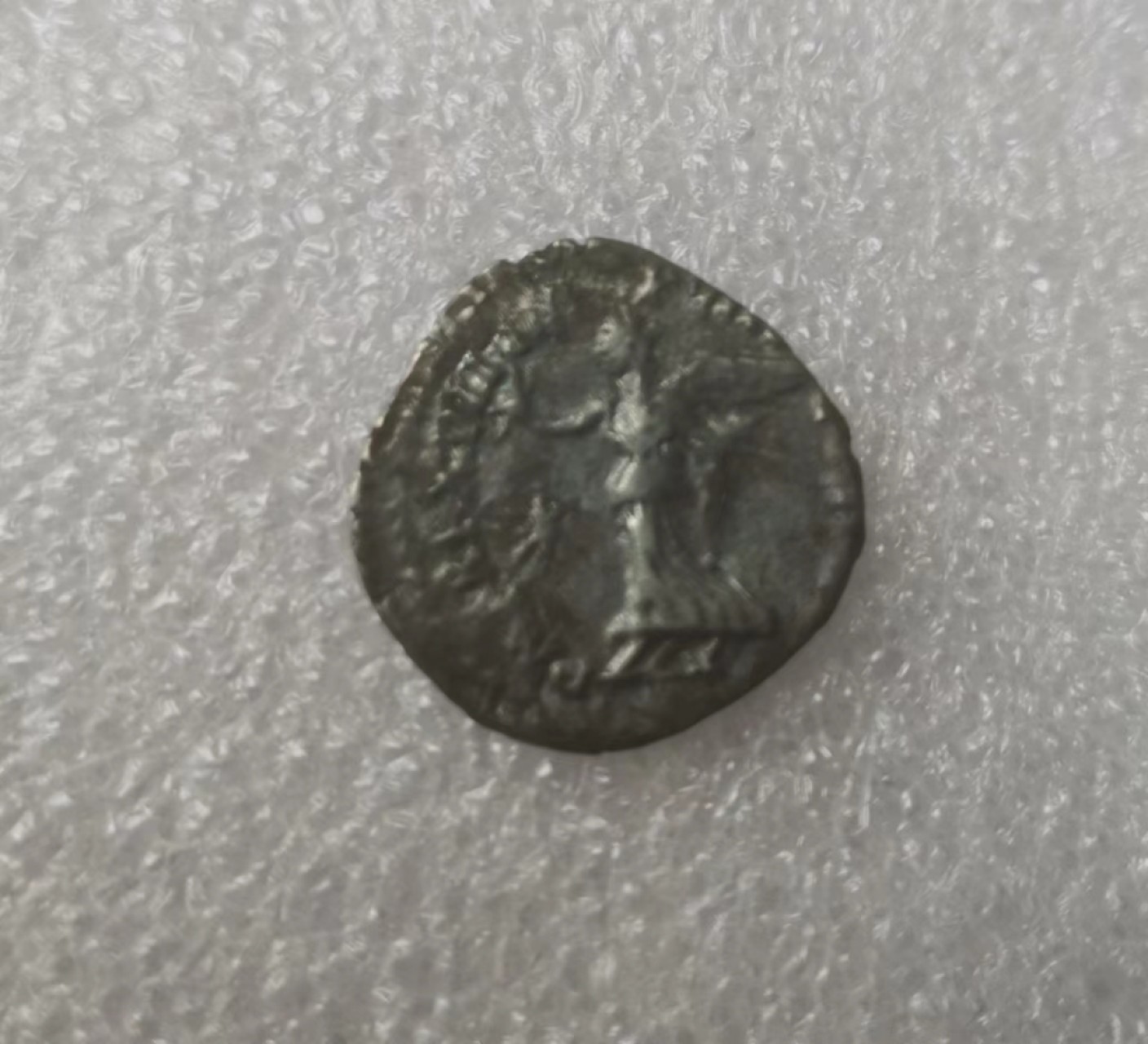 瓶子🏺第80期拍卖会 古罗马帝国五贤帝哈德良背丰收女神第纳尔银币18毫米3.21克