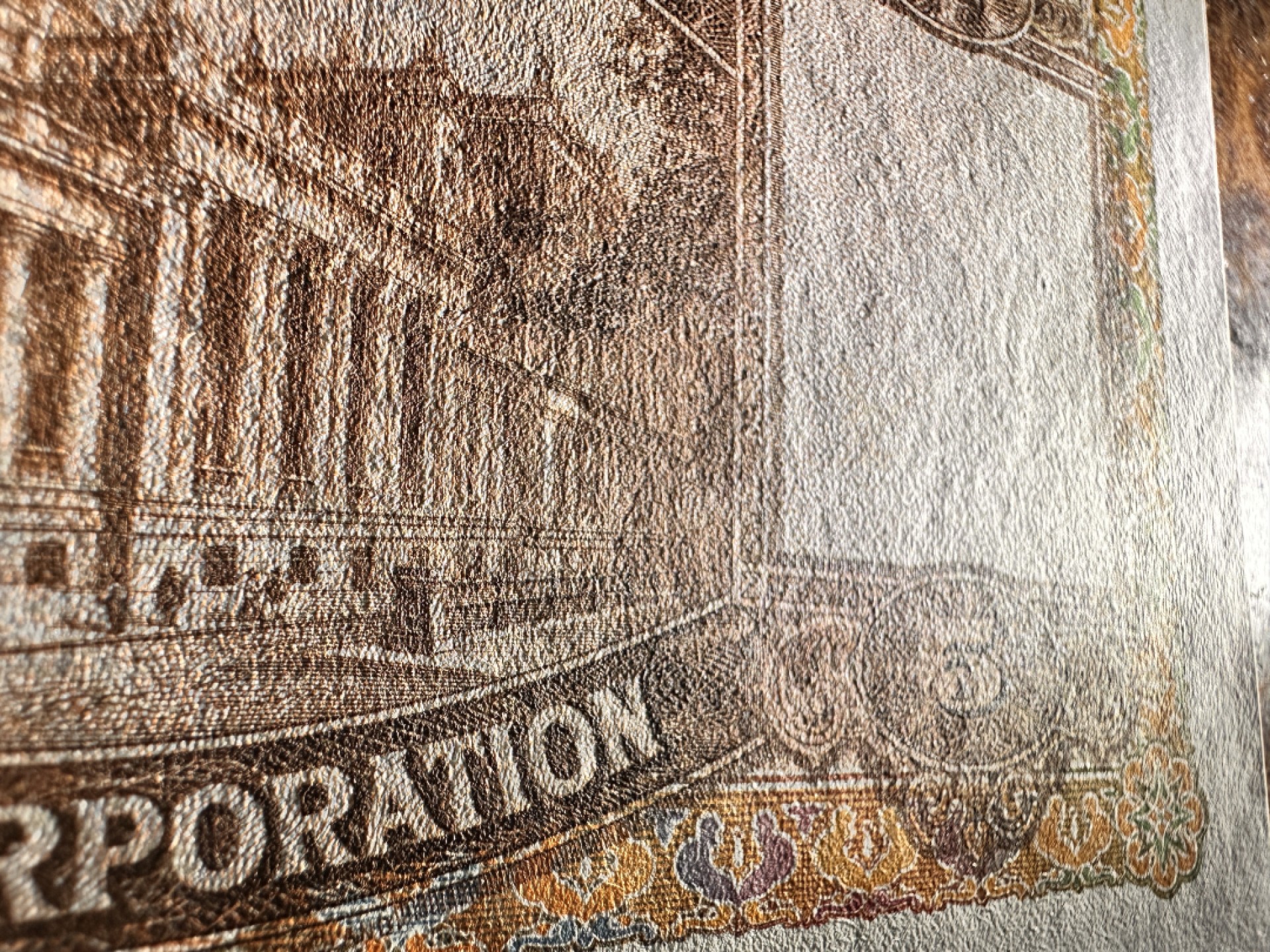 Chase Auction 第18期 - - 外钞、民国钞和人民币混合场！ 香港汇丰银行5元，大棉胎，大票幅精美，品相如图，UNC-！