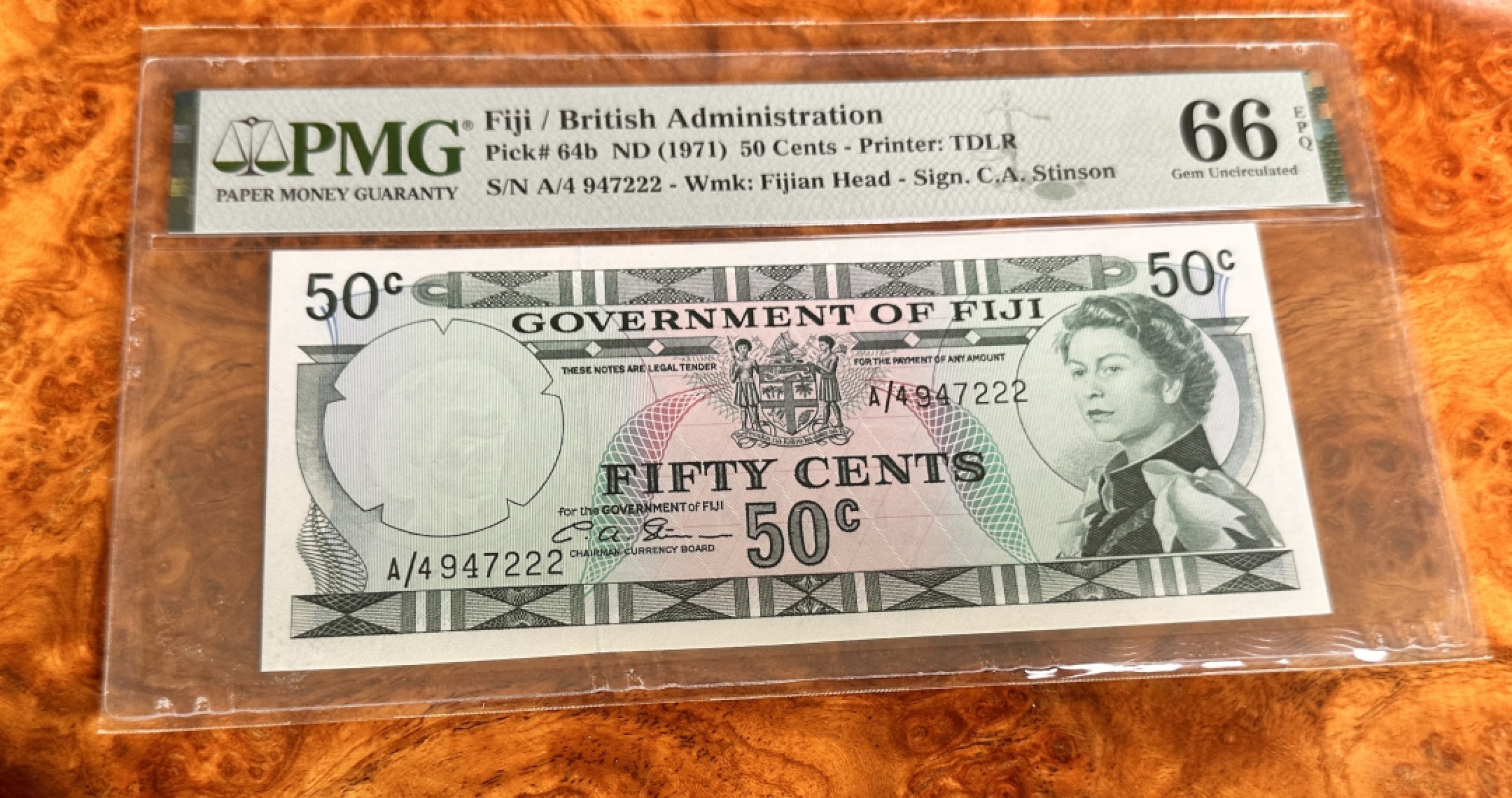 Chase Auction 第18期 - - 外钞、民国钞和人民币混合场！ 1971年斐济50分，PMG66，戎装女王，豹子号！
