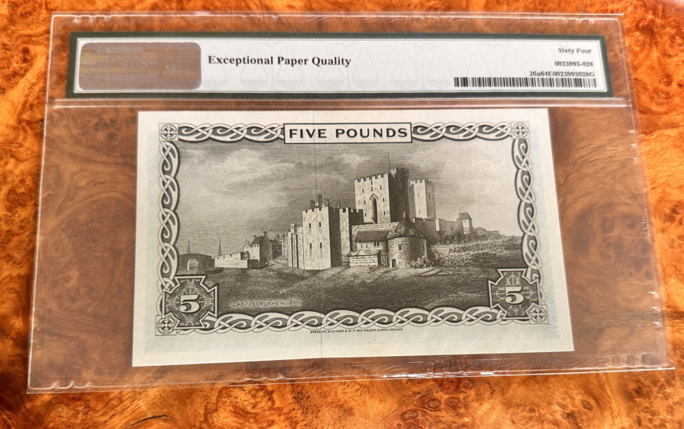 Chase Auction 第18期 - - 外钞、民国钞和人民币混合场！ 1961年曼恩岛5镑，初版一签，PMG64e！