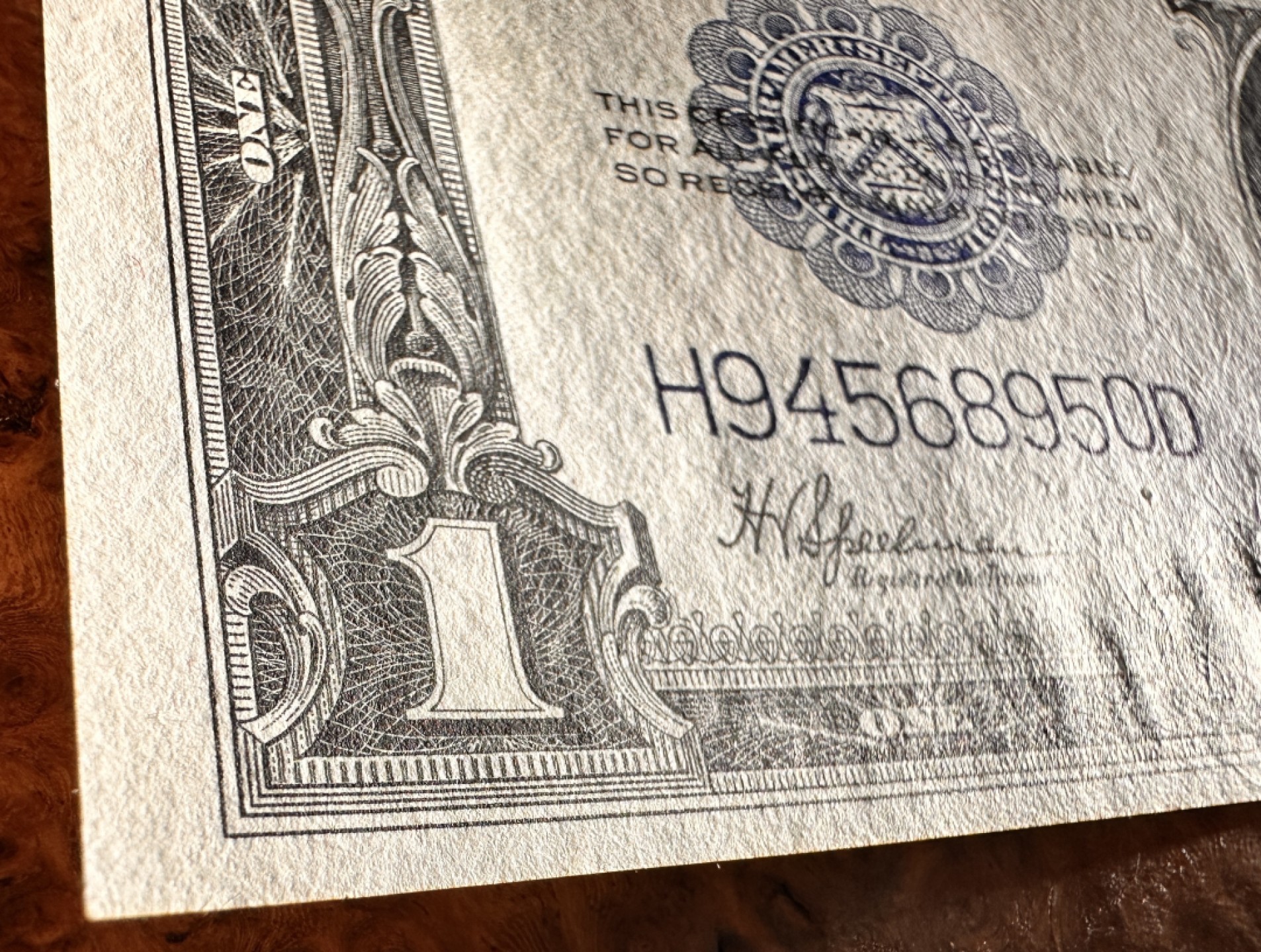 Chase Auction 第18期 - - 外钞、民国钞和人民币混合场！ 1923年美国1美元，大票幅，华盛顿头像，品相如图，UNC-！