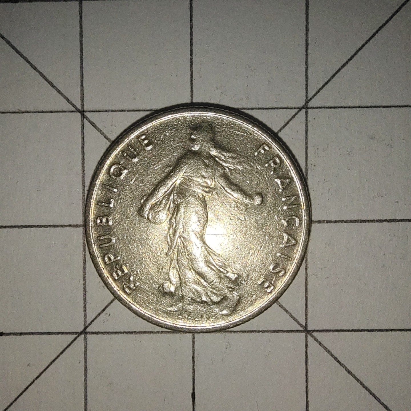 收藏之家世界硬币第12期(满20包邮，可多场累计。捡漏，无押金，无佣金) 法国1/2法郎1965年