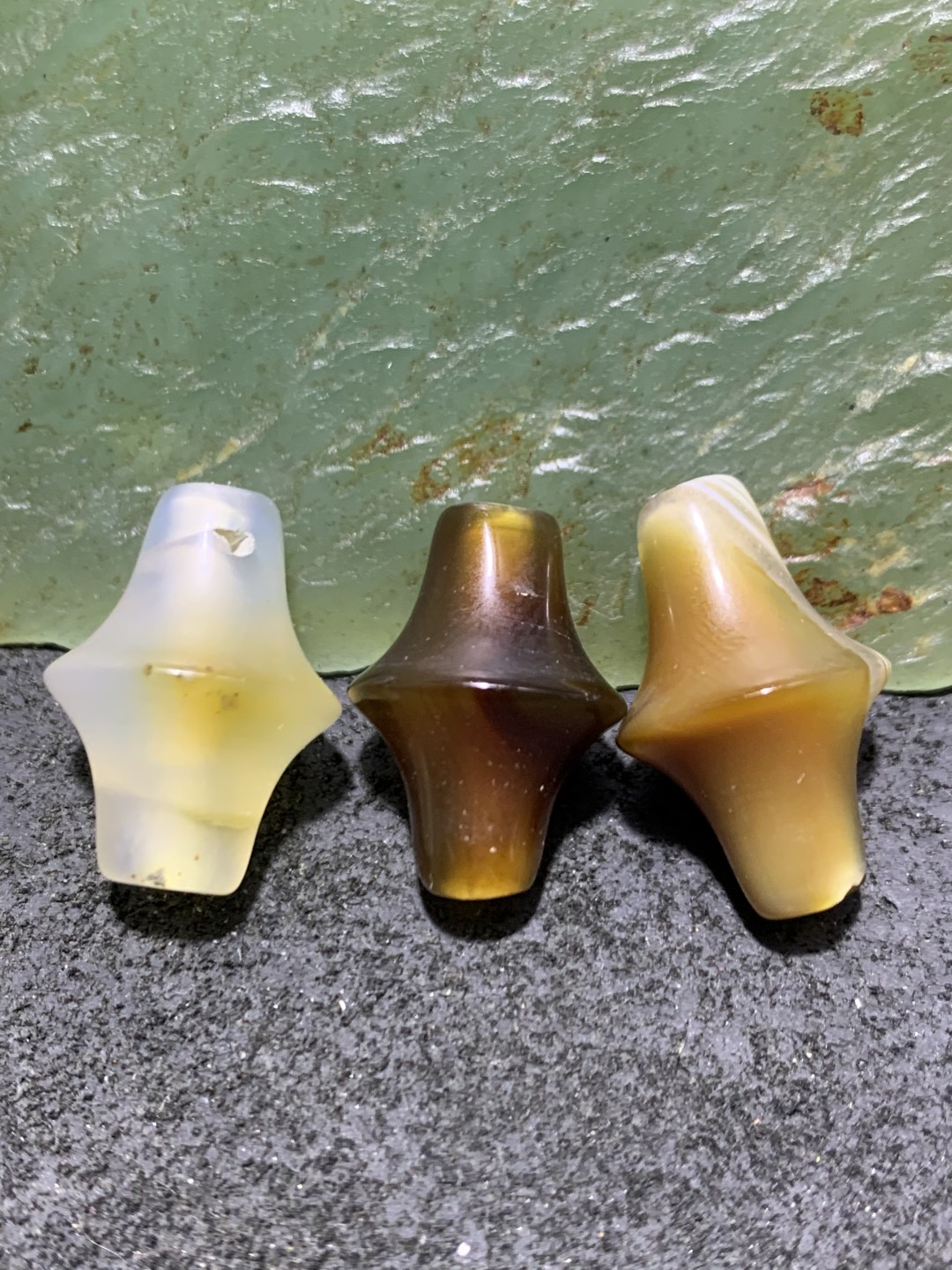 高玉化纹缠丝玛瑙随形通货碟珠一组，
