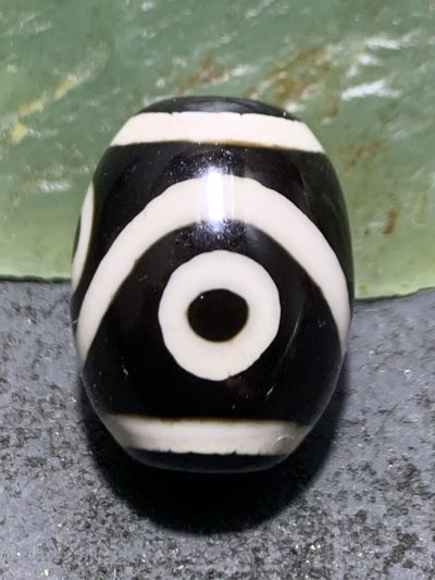 仅此一颗，精品藏传四眼玛瑙天珠一颗， - 仅此一颗，精品藏传四眼玛瑙天珠一颗，