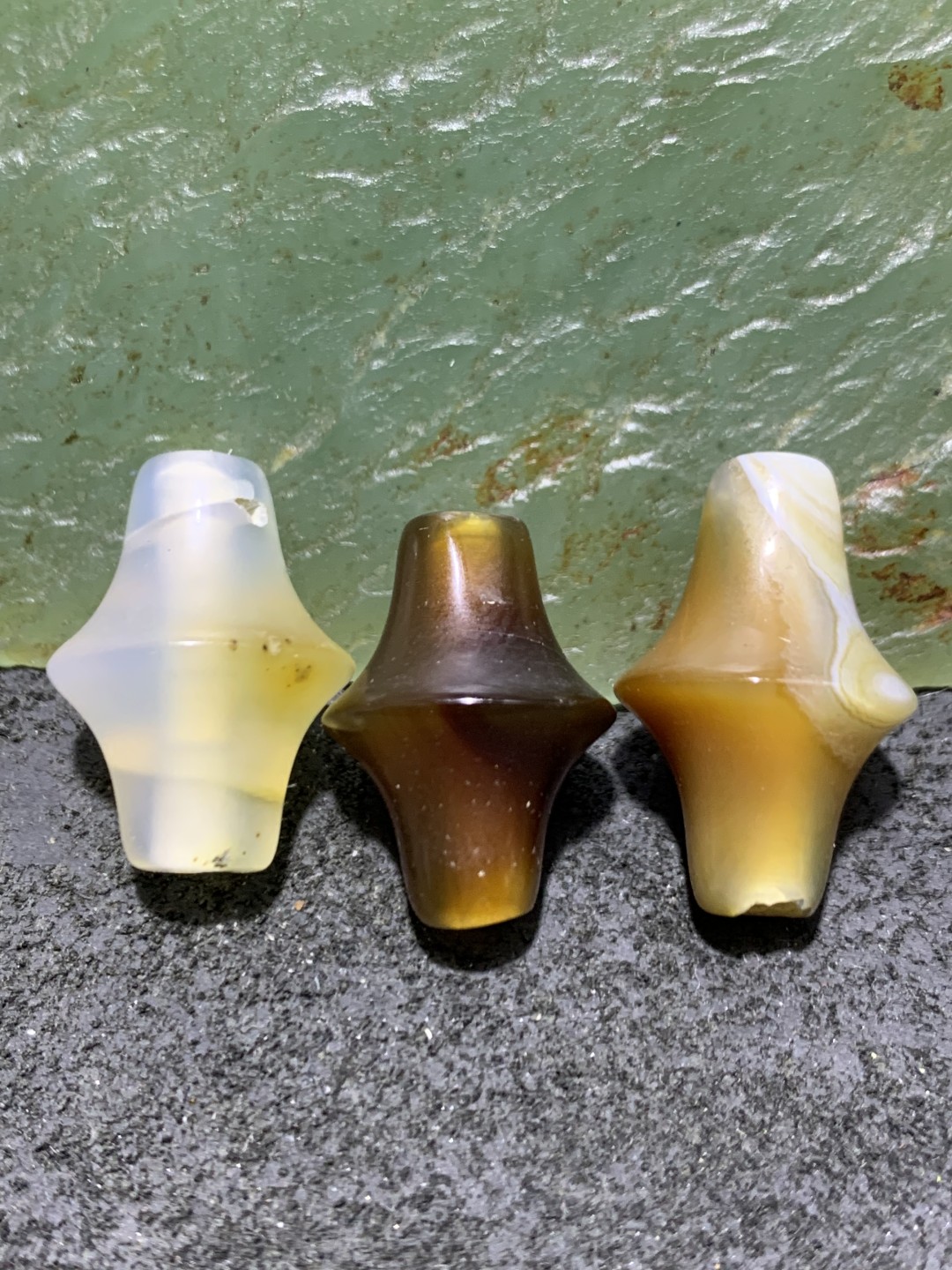 高玉化纹缠丝玛瑙随形通货碟珠一组，