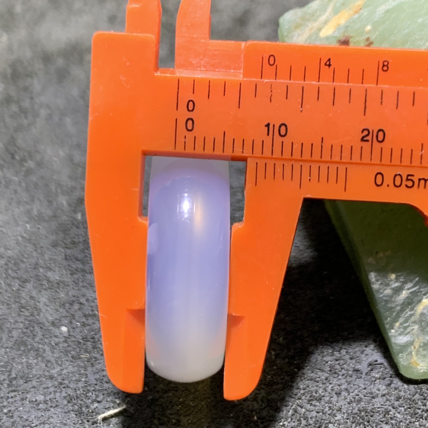精美冰透水墨点荔枝冻高玉化玛瑙戒指一个