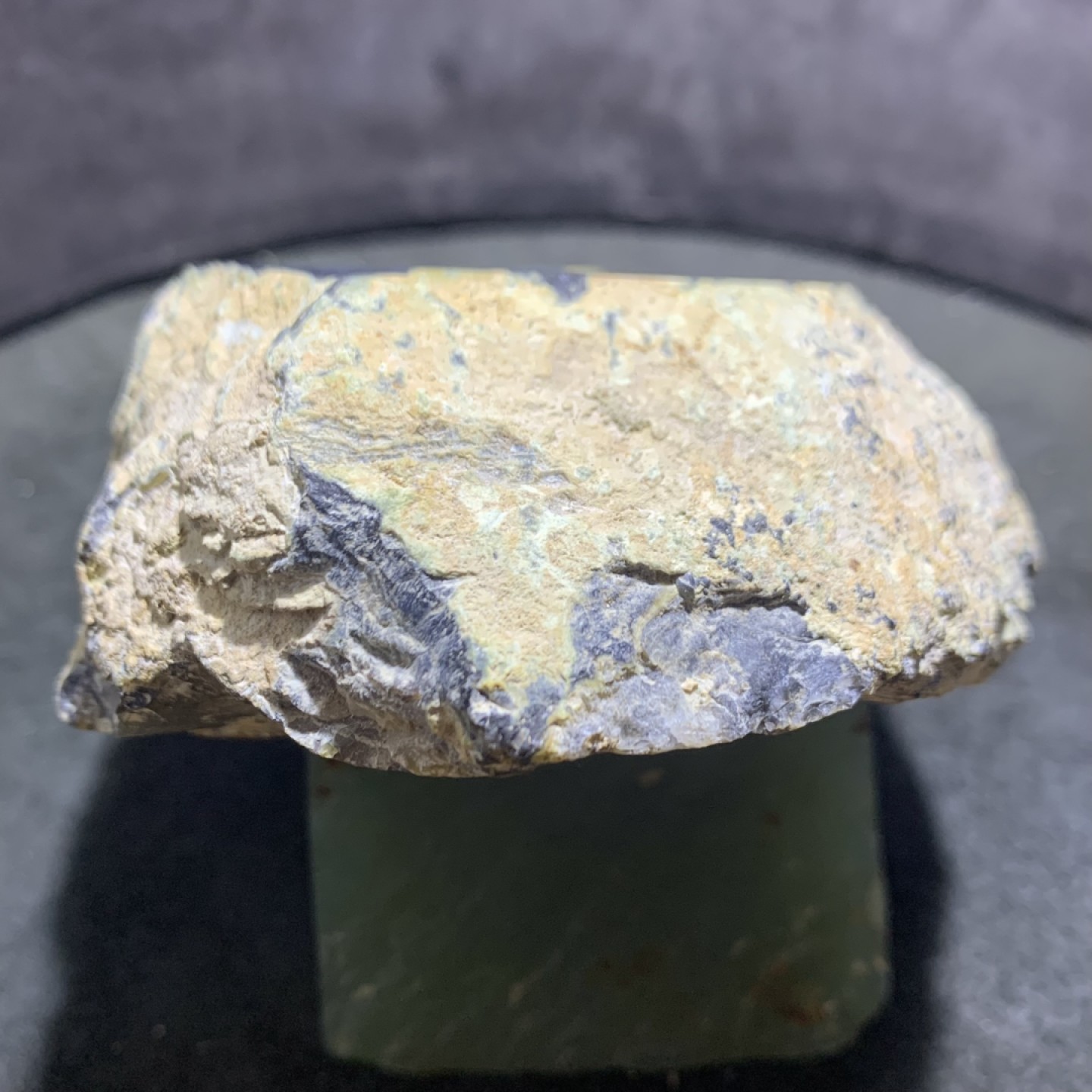 精美天然阜新玛瑙原石雕刻小桥流水摆件一个