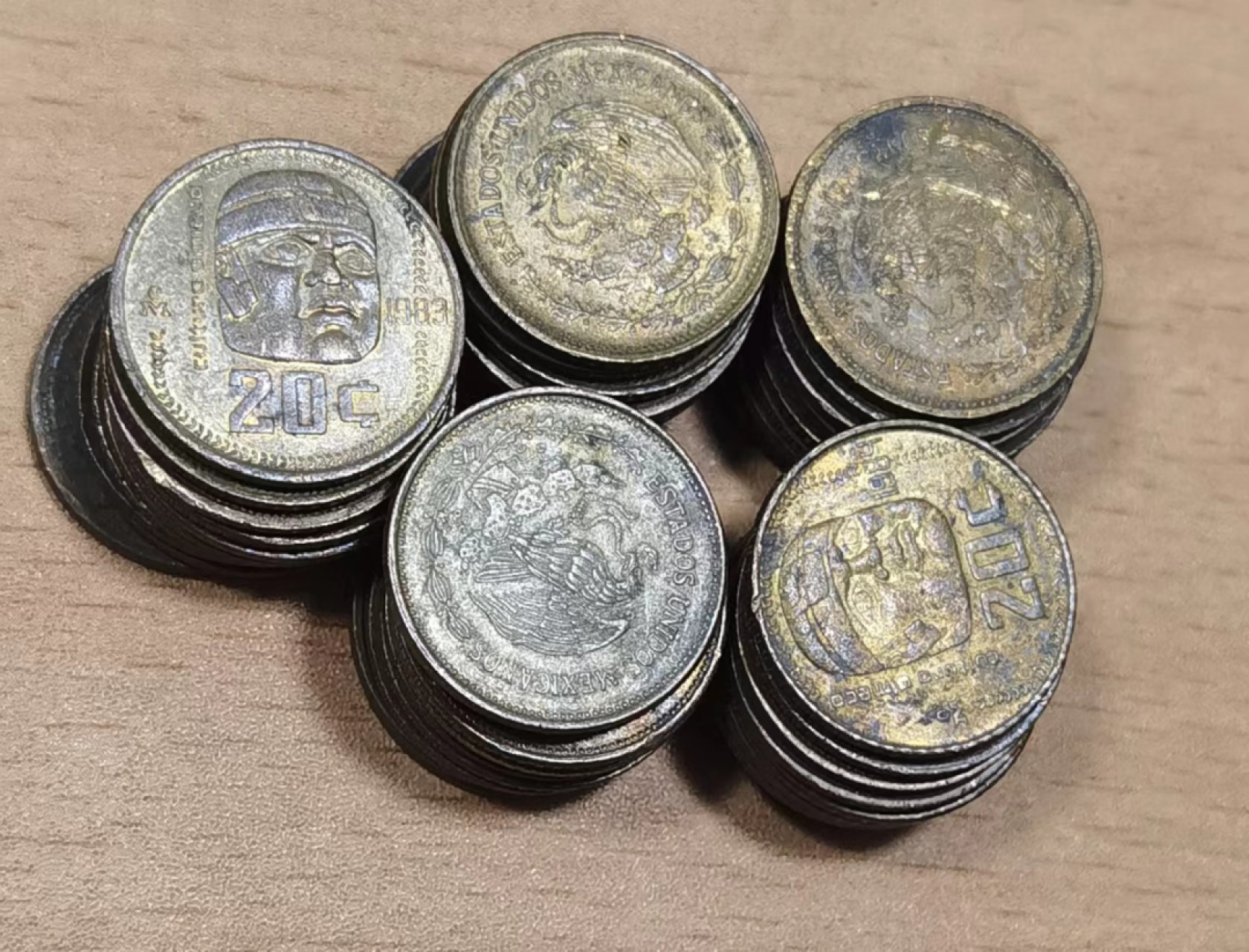 北京马甸外国币专卖微拍第九十三期，外国非贵金属纪念币，流通币专场，陆续上新，欢迎关注 墨西哥早期20分铜币50枚