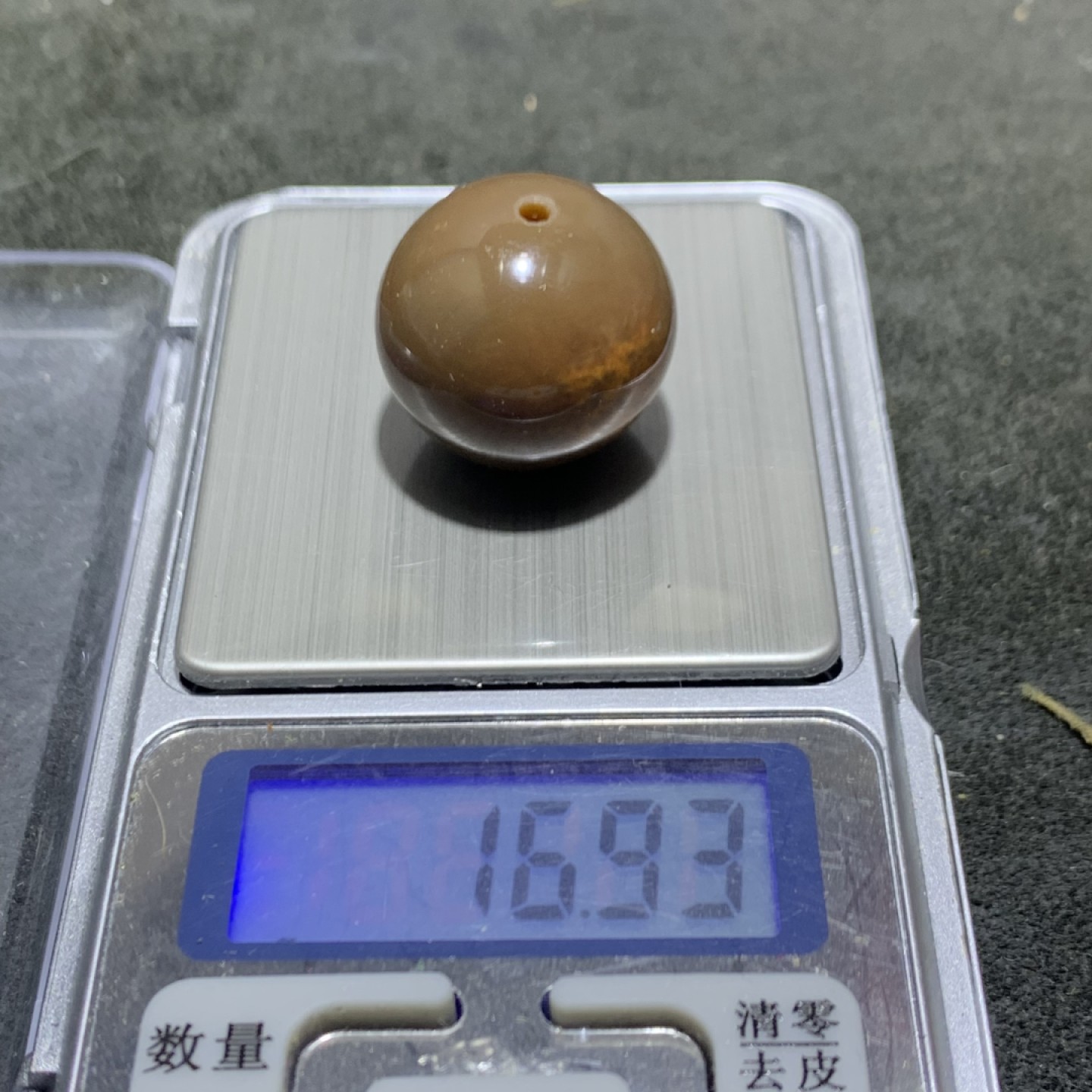 精美战国红玛瑙大圆珠一颗