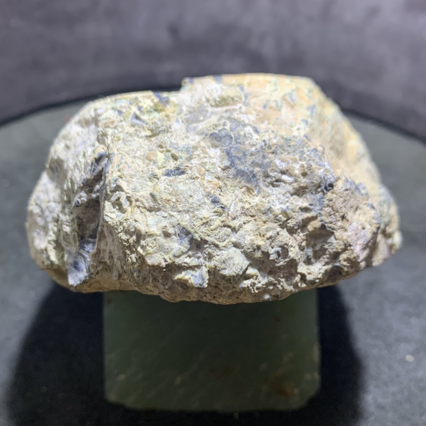 精美天然阜新玛瑙原石雕刻小桥流水摆件一个