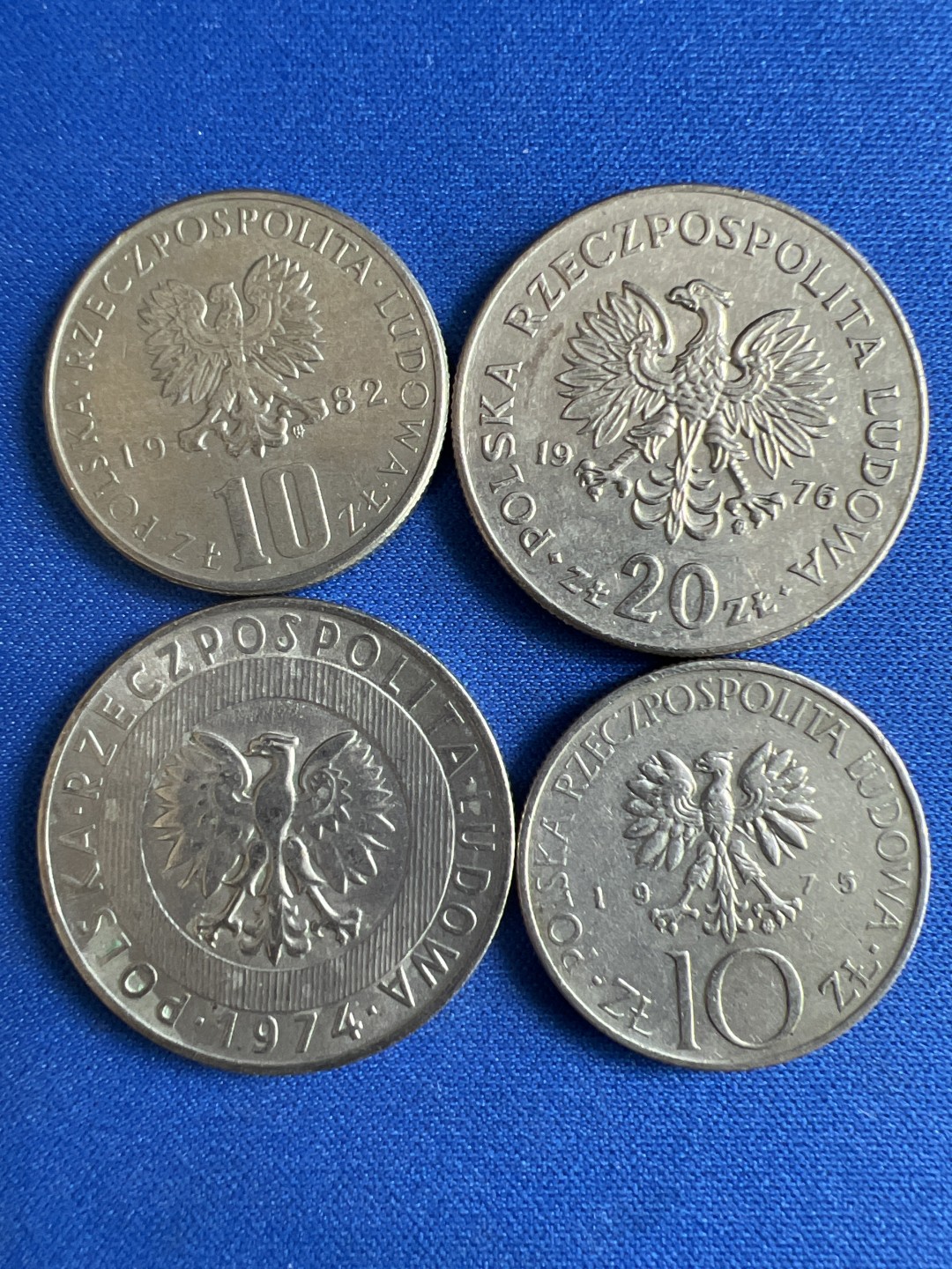 泡泡堂微拍第七十三幕硬币捡漏可累计专场👿👿，零佣金，零押金，累计满二十元包邮，接受代拍业务 波兰一套