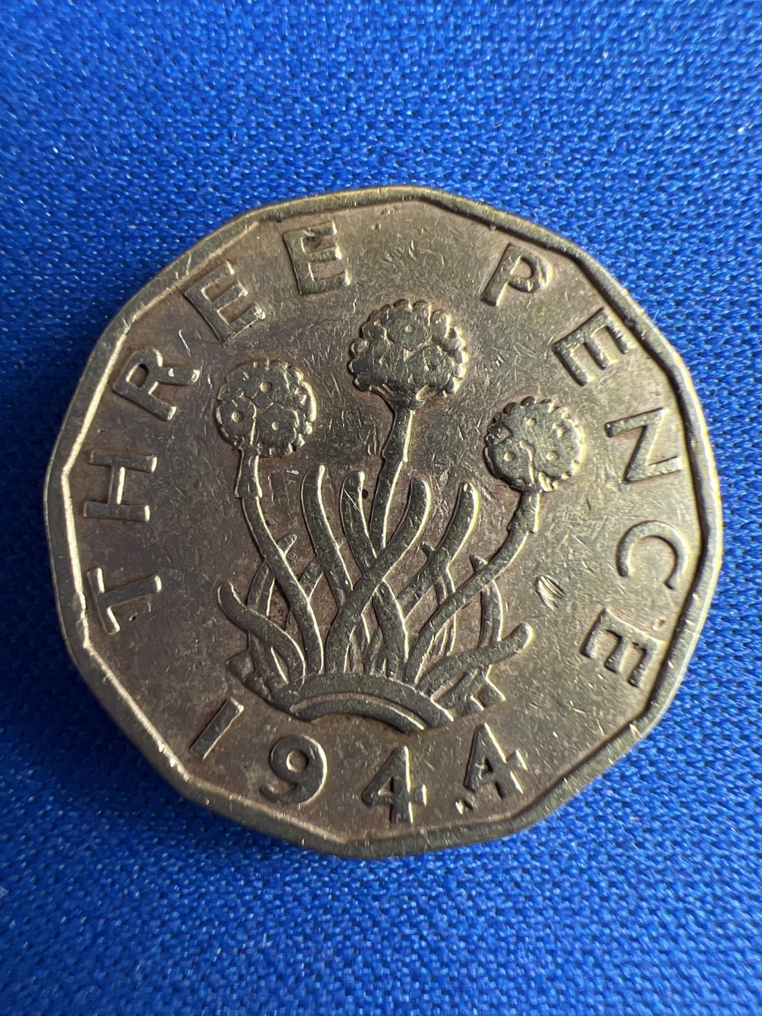 泡泡堂微拍第七十二幕硬币捡漏可累计专场👿👿，零佣金，零押金，累计满二十元包邮，接受代拍业务 乔六三便士1944年