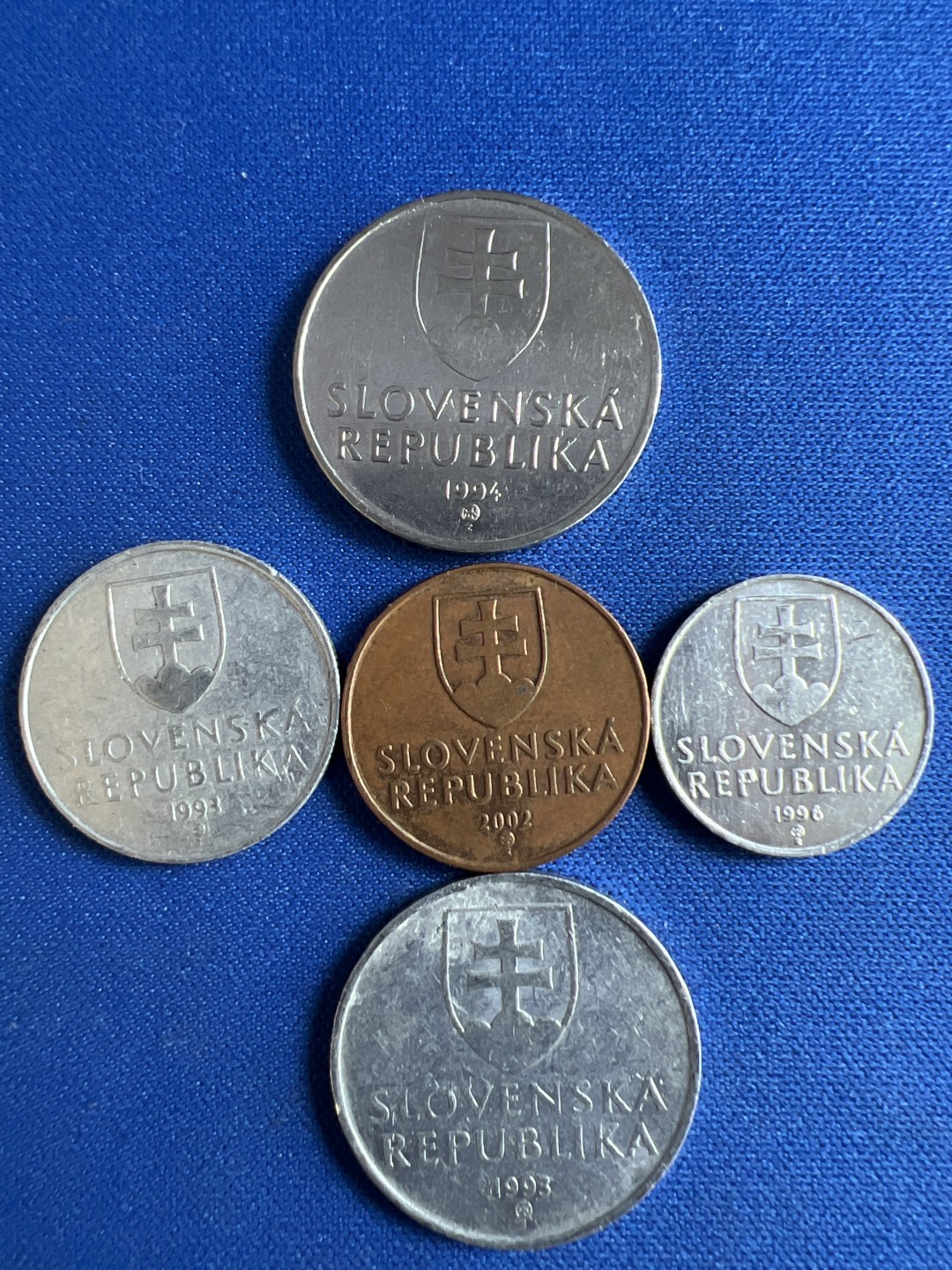 泡泡堂微拍第七十三幕硬币捡漏可累计专场👿👿，零佣金，零押金，累计满二十元包邮，接受代拍业务 斯洛伐克一套