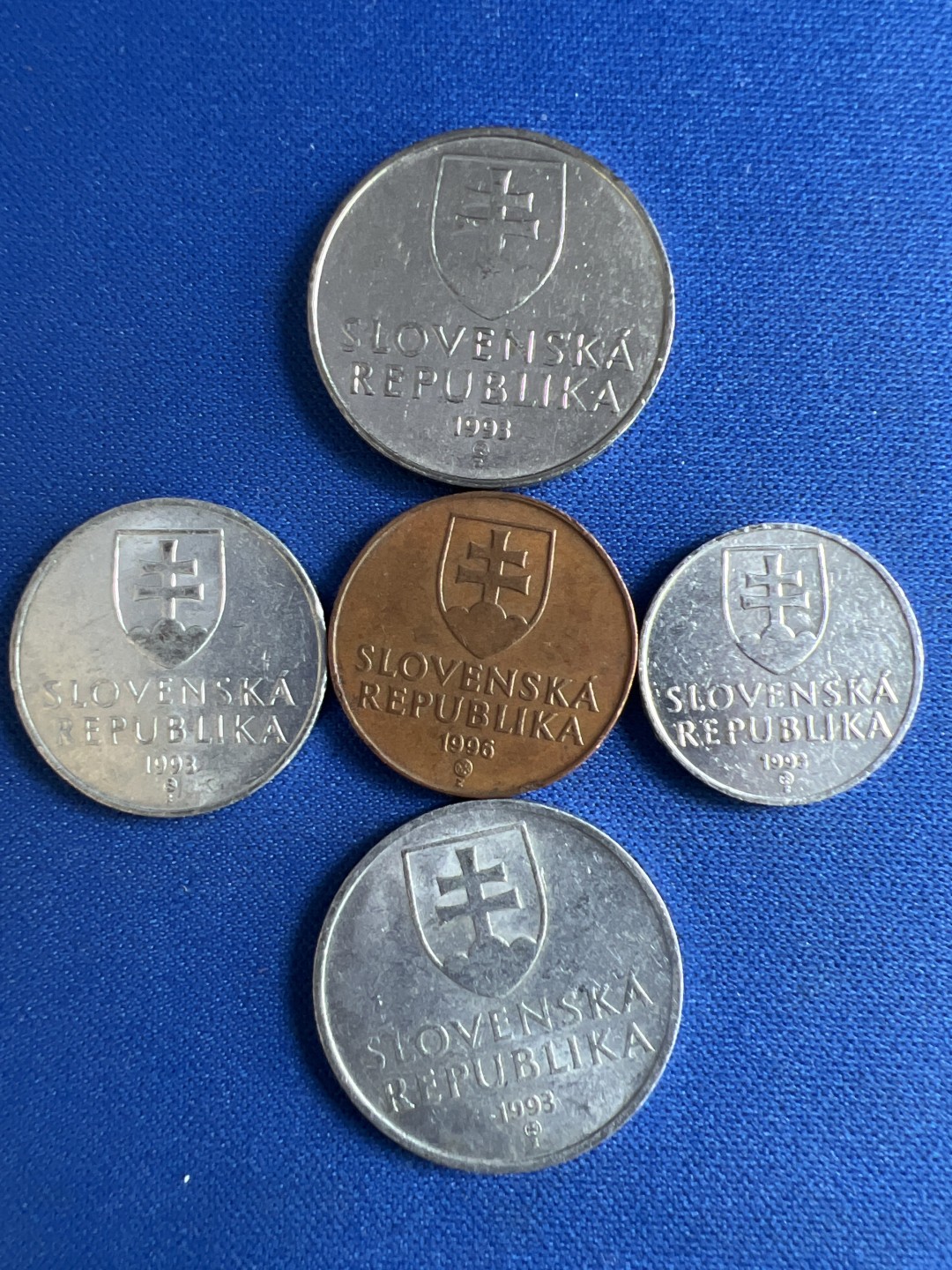 泡泡堂微拍第七十三幕硬币捡漏可累计专场👿👿，零佣金，零押金，累计满二十元包邮，接受代拍业务 斯洛伐克一套