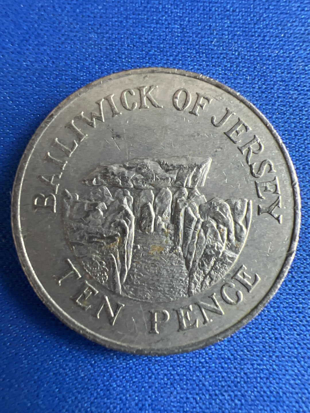 泡泡堂微拍第七十三幕硬币捡漏可累计专场👿👿，零佣金，零押金，累计满二十元包邮，接受代拍业务 泽西岛十便士