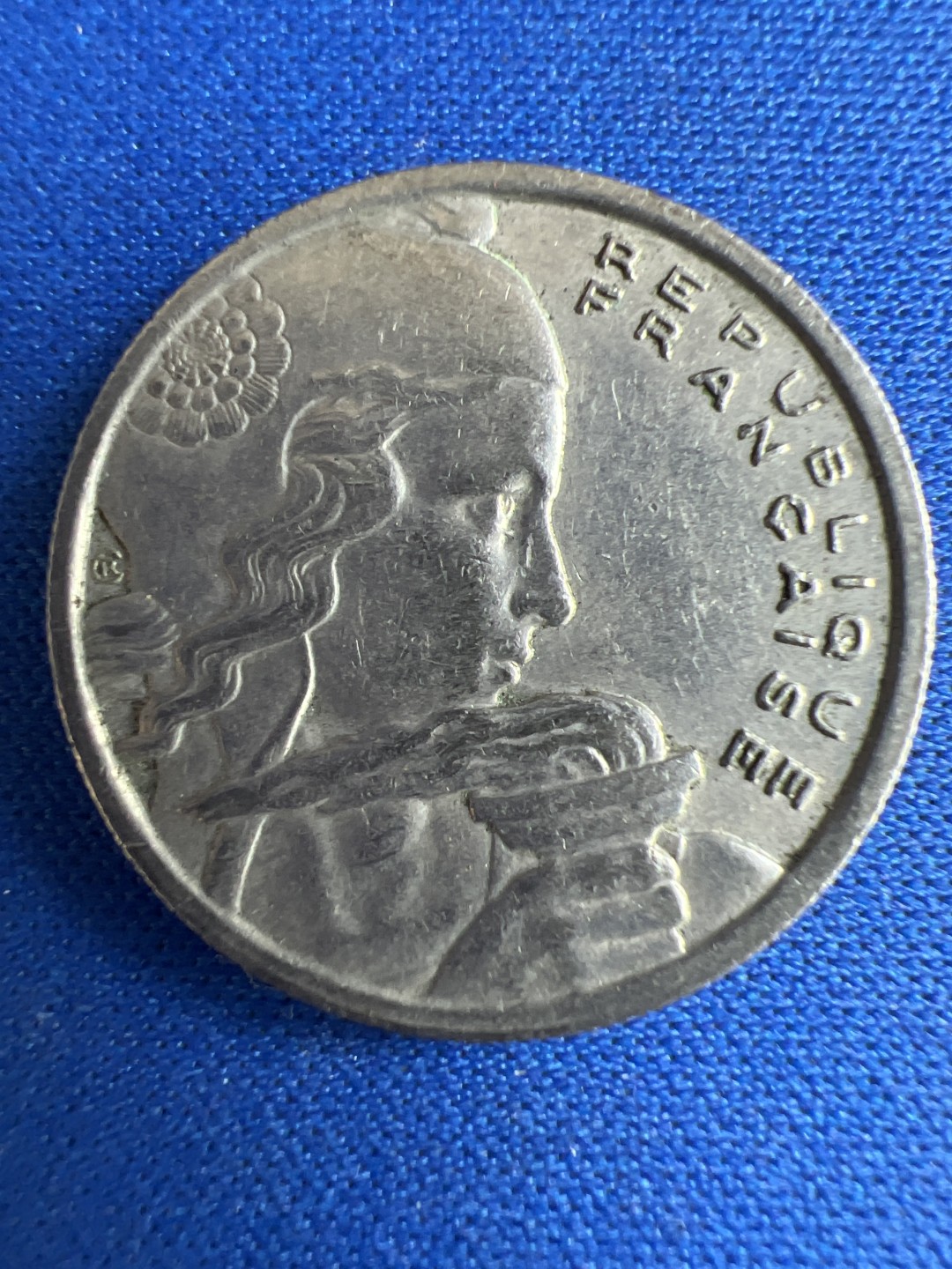 泡泡堂微拍第七十三幕硬币捡漏可累计专场👿👿，零佣金，零押金，累计满二十元包邮，接受代拍业务 法国B版100法郎