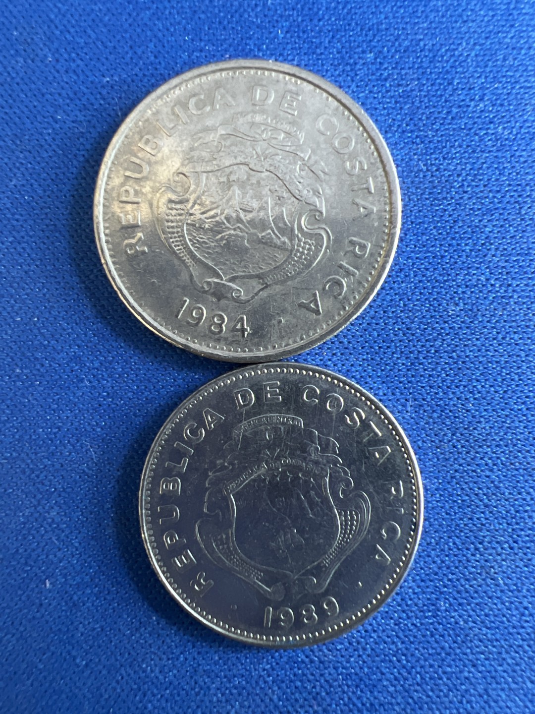 泡泡堂微拍第七十三幕硬币捡漏可累计专场👿👿，零佣金，零押金，累计满二十元包邮，接受代拍业务 哥斯达黎加一对