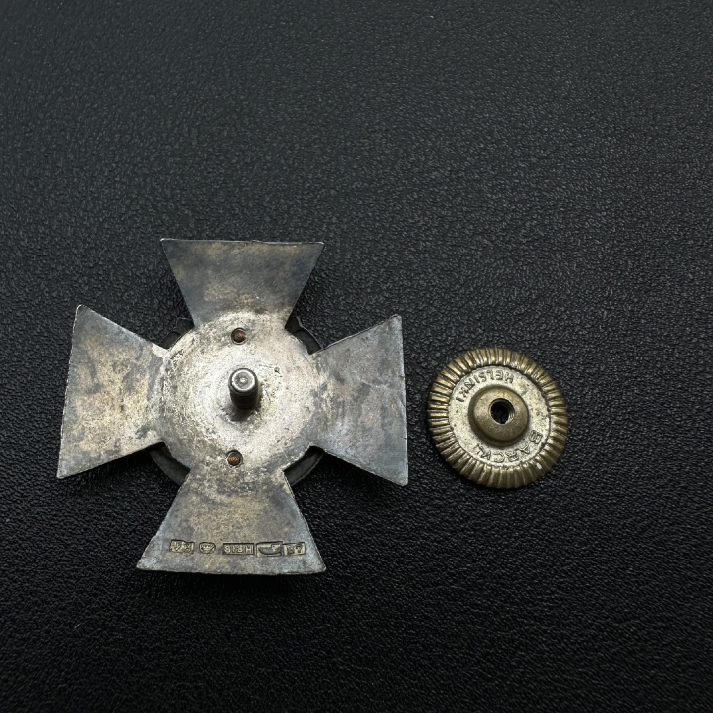 勋章奖章交易所2023年3月4日专拍 芬兰军事学院毕业军官勋章