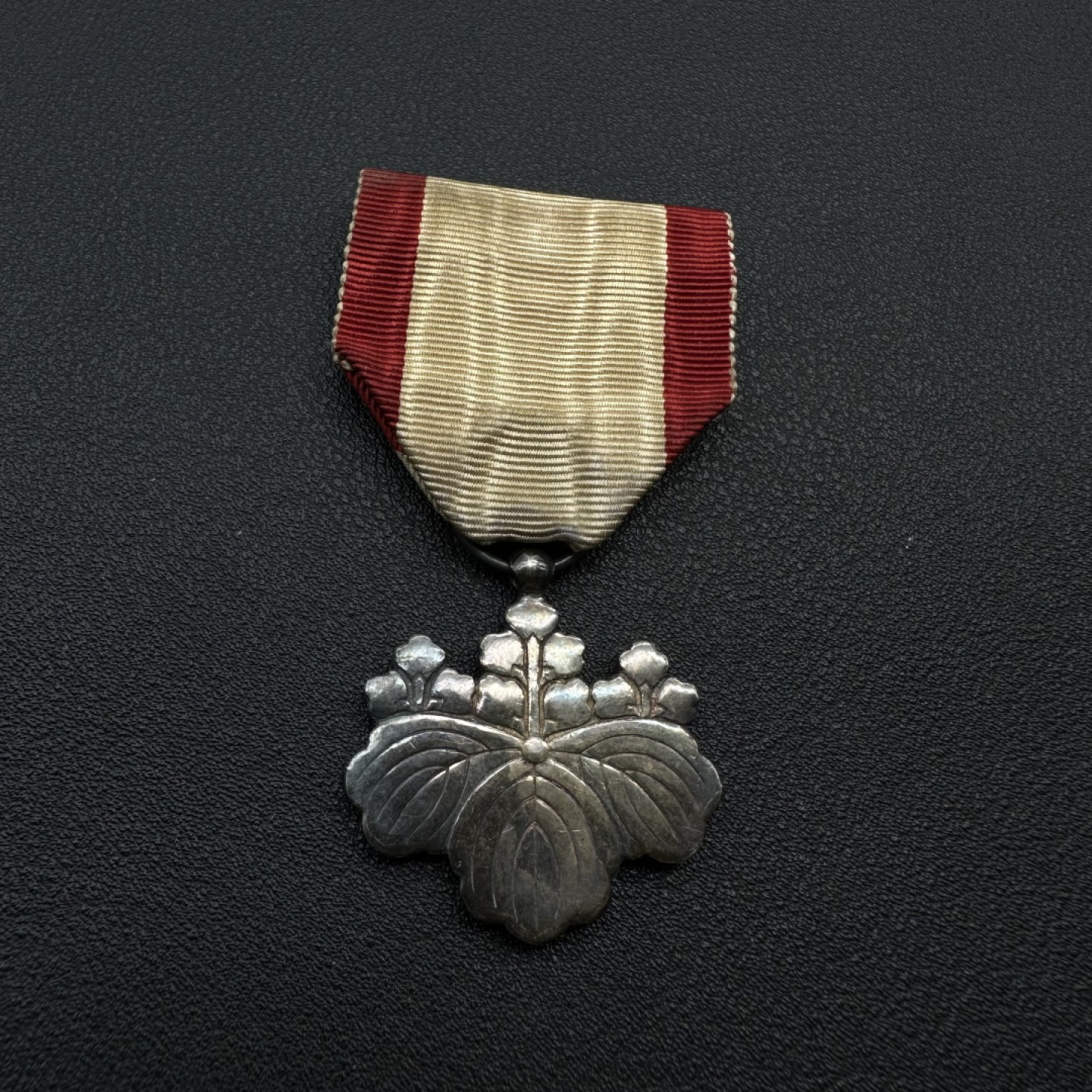 勋章奖章交易所2023年3月4日专拍 日本勋八等白叶勋章