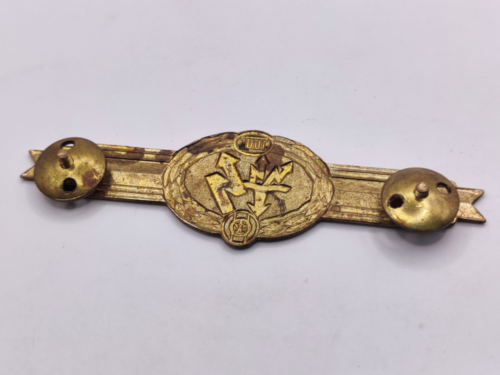 全场0元起拍 第35期 咸鱼国勋章拍卖专场 3月5日（周日）下午6：00开始 东德通讯兵三级技能章