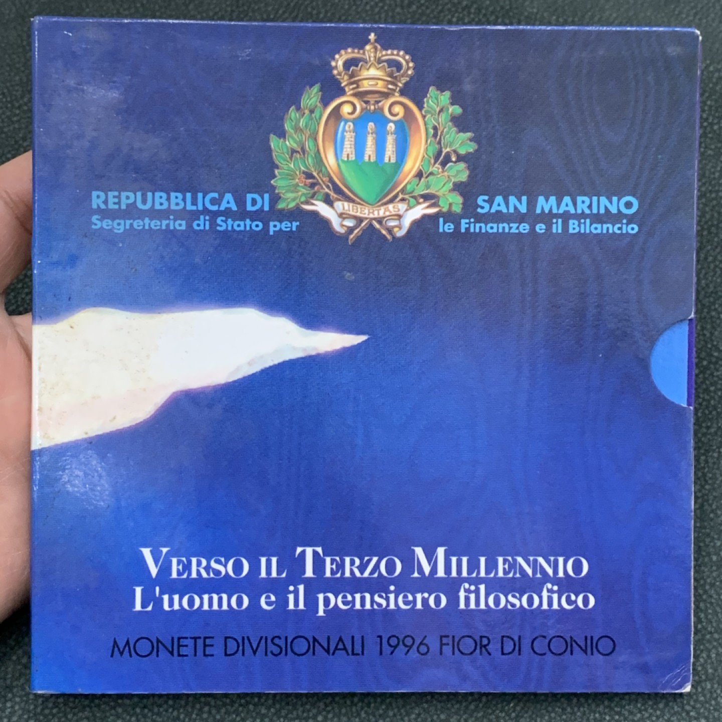 《竞宝斋》第140场-周日，周一，周四 3拍 (全场包邮) 圣马力诺 1996年 十枚套 不同面值 最大枚是银币1000里拉 原厂封装 非常漂亮