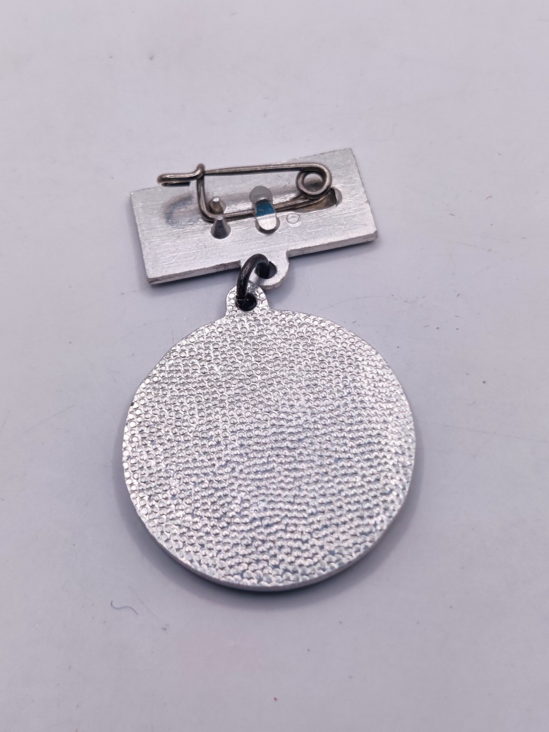 全场0元起拍 第35期 咸鱼国勋章拍卖专场 3月5日（周日）下午6：00开始 东德警察纪念章