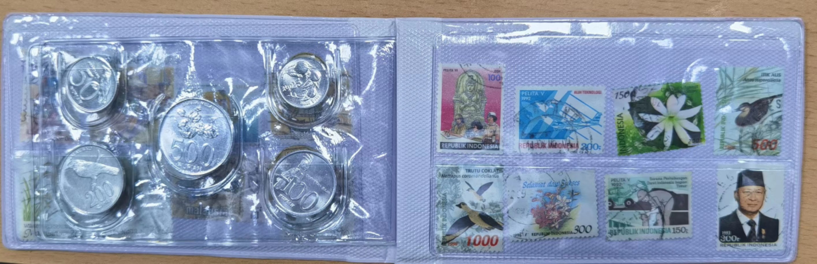 北京马甸外国币专卖微拍第九十三期，外国非贵金属纪念币，流通币专场，陆续上新，欢迎关注 新加坡，印尼旅游纪念钱币邮票册