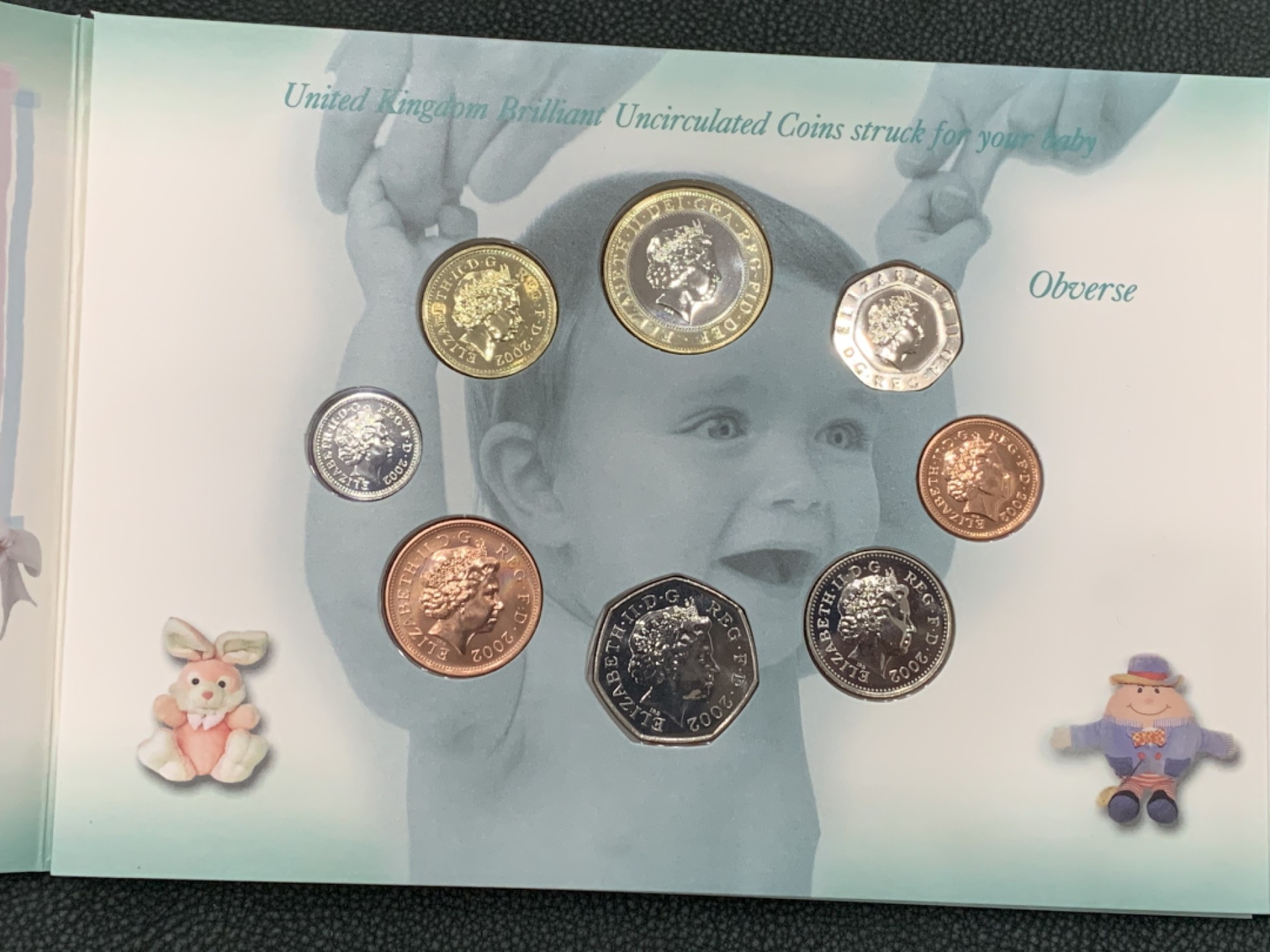 《竞宝斋》第140场-周日，周一，周四 3拍 (全场包邮) 英国 2002年 八枚套 不同面值 原厂封装套币 非常漂亮