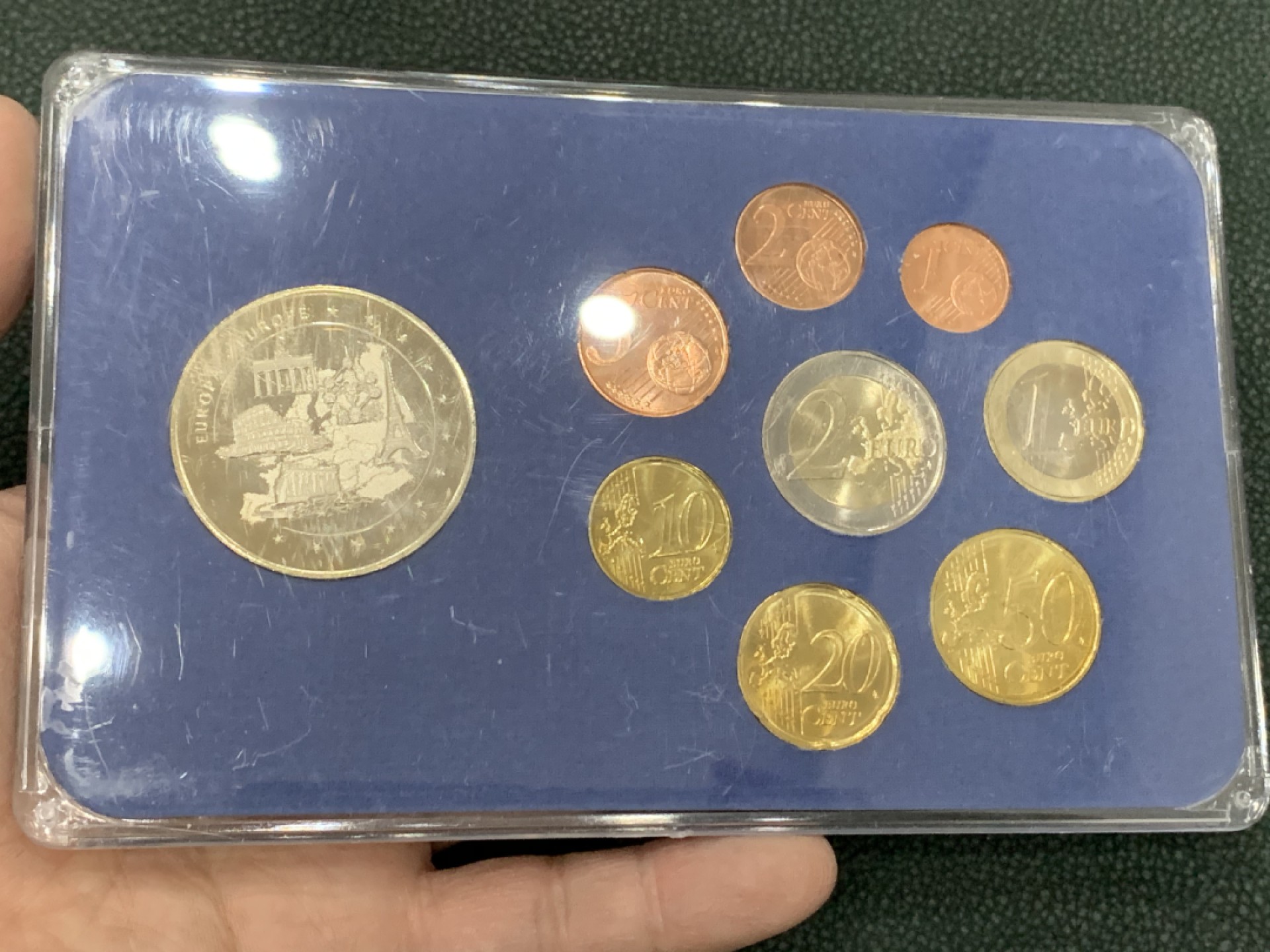 《竞宝斋》第140场-周日，周一，周四 3拍 (全场包邮) 卢森堡 欧元套币八枚 +彩色章一枚