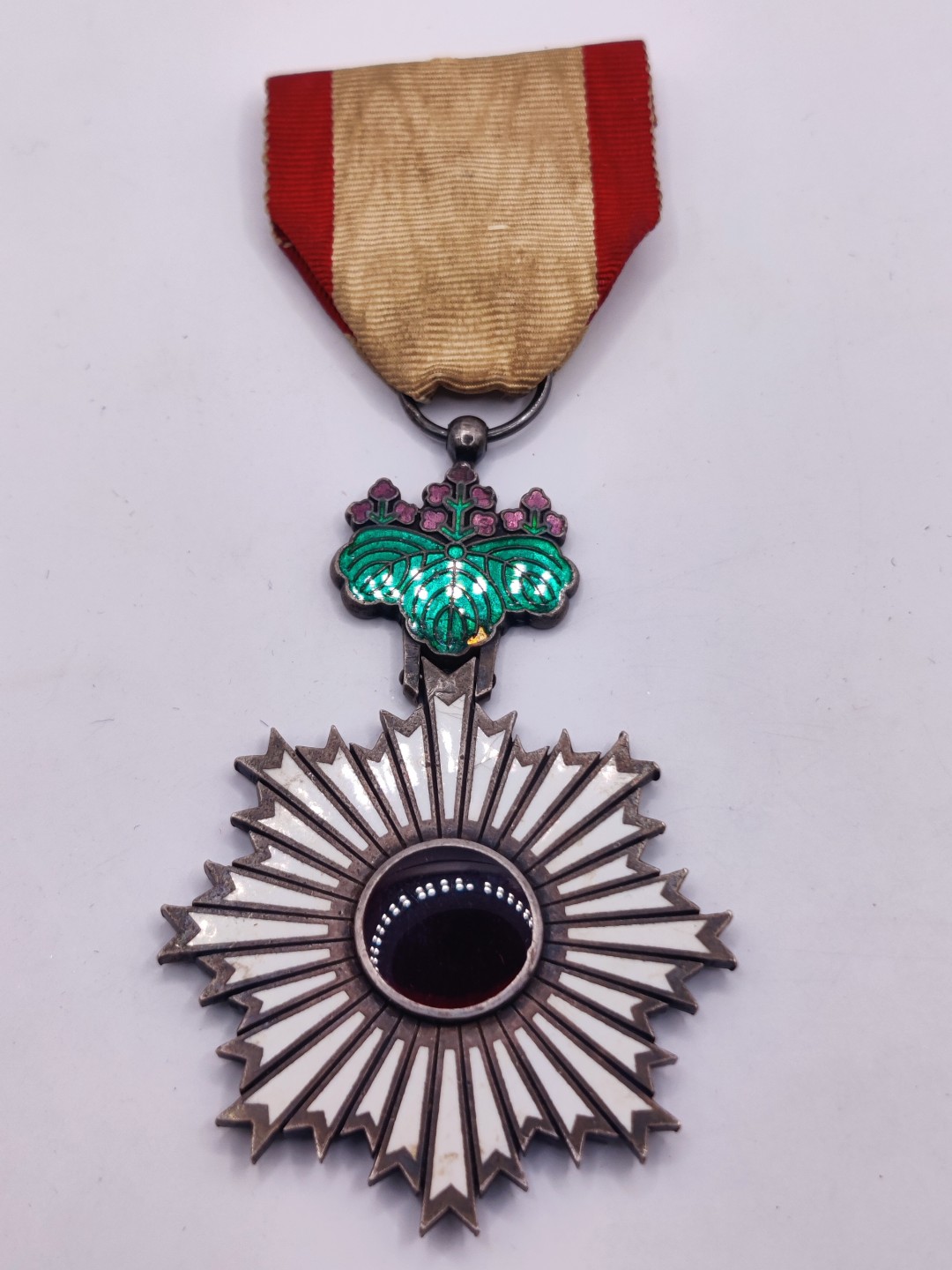 全场0元起拍 第35期 咸鱼国勋章拍卖专场 3月5日（周日）下午6：00开始 六等旭日裸章