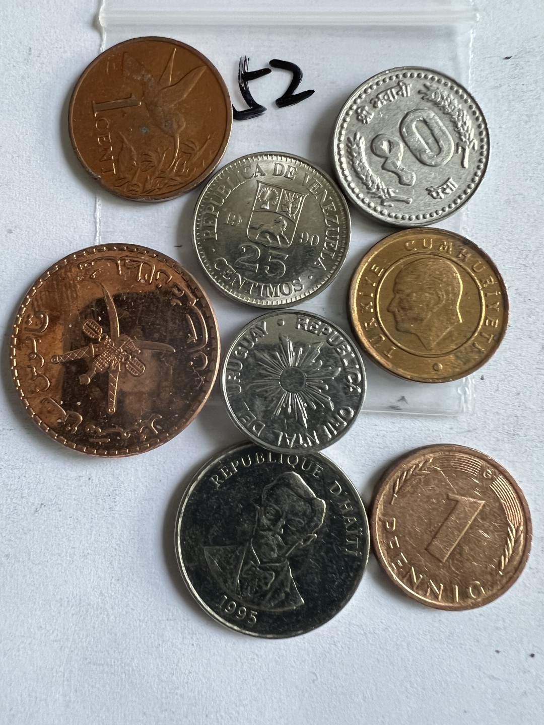 泡泡堂第250期  世界硬币 （无押金，捡漏，全场20包邮，偏远地区除外，接收代拍业务） 硬币一袋52