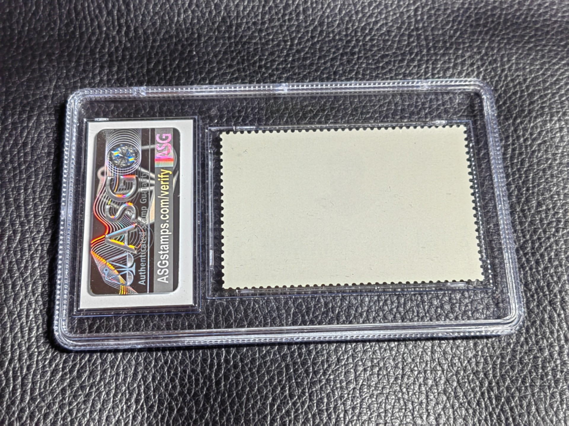 洪涛臻品批发群  精选邮票限时拍卖第一百九十期 文6红太阳新  ASG85OG，文革精品大热门，玩文革绕不开的品种，最严格时期一次性出分，票状态一流，一手出分，壳子完好无划痕，藏家首选，书房必备，喜欢不要错过