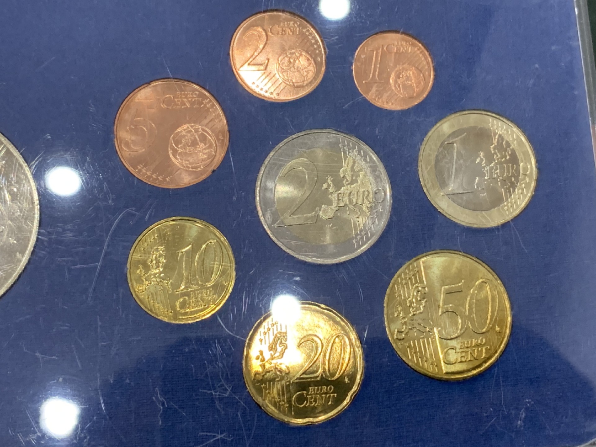 《竞宝斋》第140场-周日，周一，周四 3拍 (全场包邮) 卢森堡 欧元套币八枚 +彩色章一枚