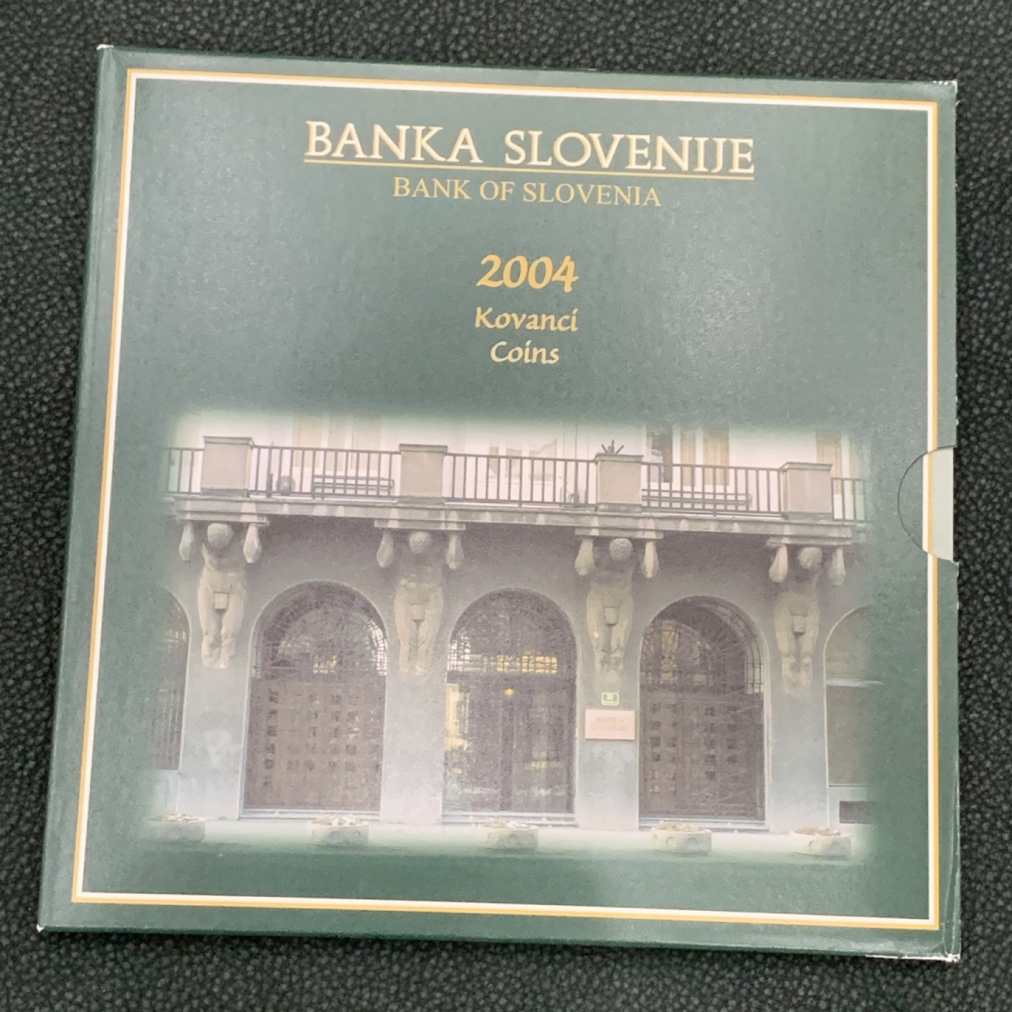 《竞宝斋》第140场-周日，周一，周四 3拍 (全场包邮) 斯洛维尼亚2004年 十枚套 动物系列 不同面值 原厂封装 非常少见