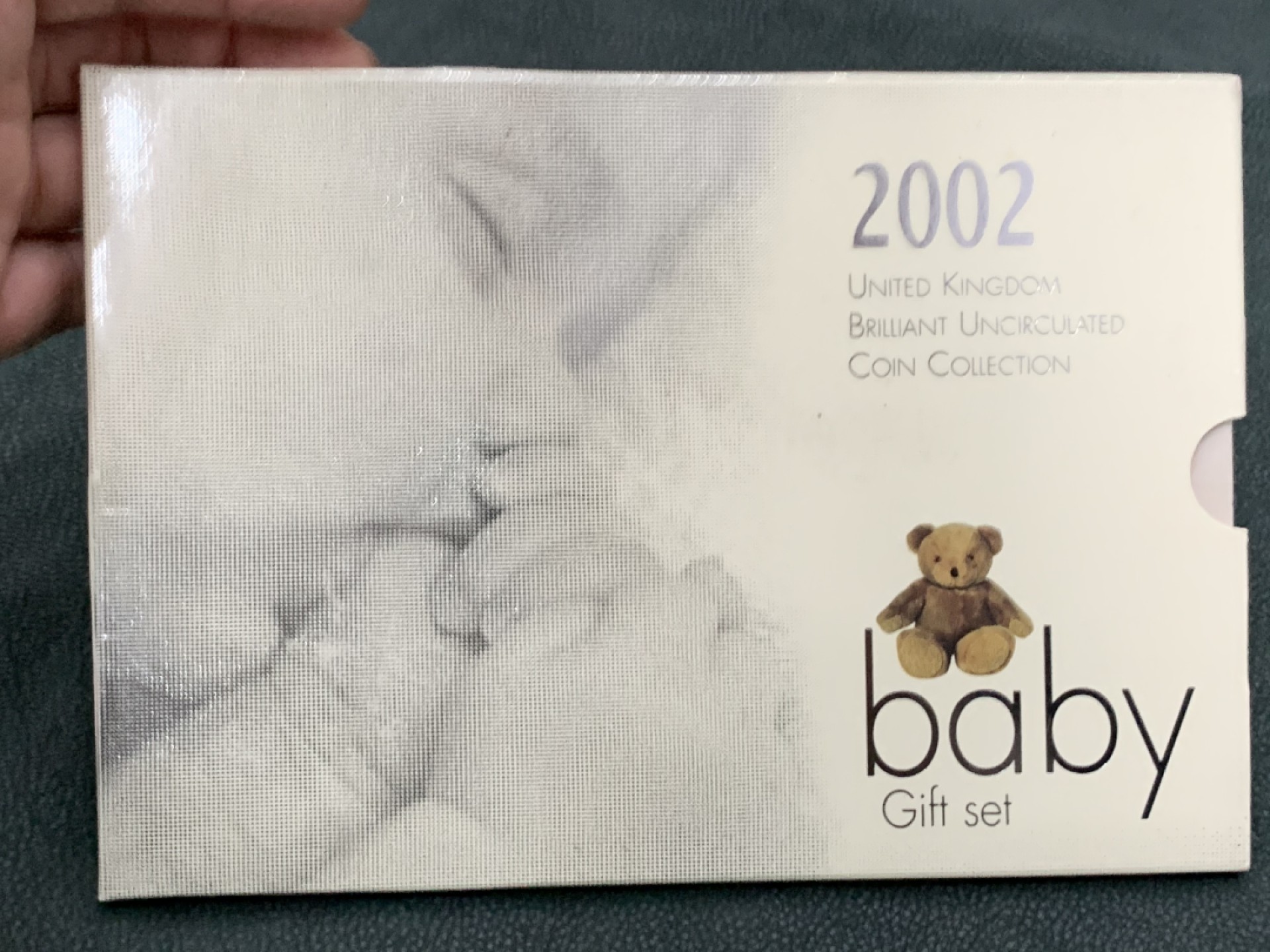 《竞宝斋》第140场-周日，周一，周四 3拍 (全场包邮) 英国 2002年 八枚套 不同面值 原厂封装套币 非常漂亮