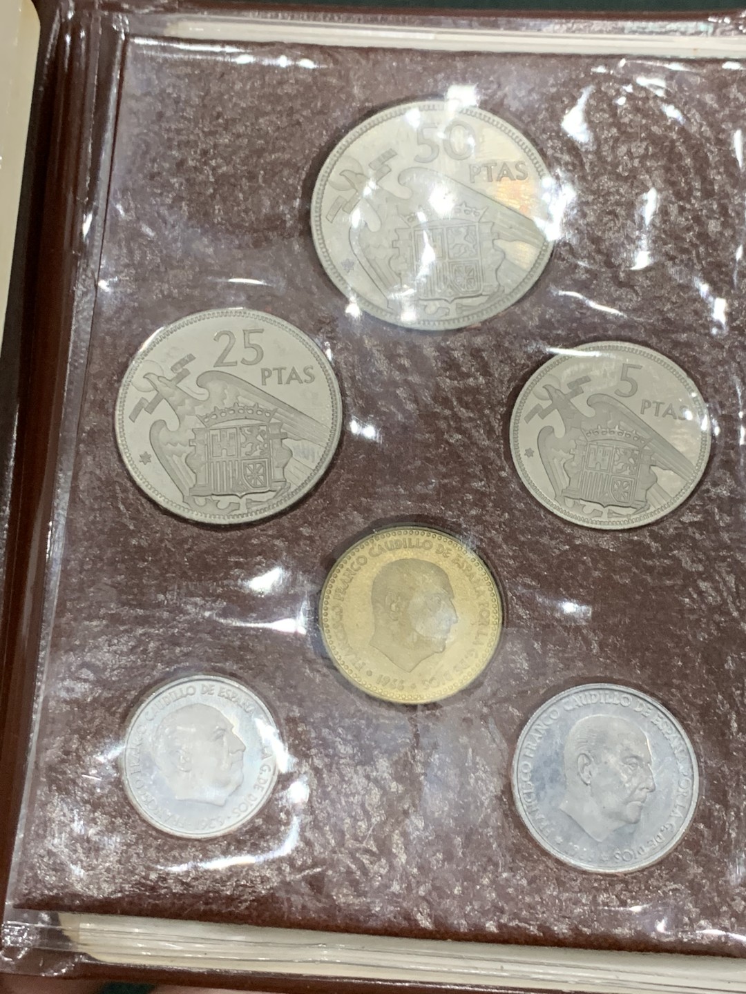 《竞宝斋》第140场-周日，周一，周四 3拍 (全场包邮) 西班牙 1972年 佛朗哥 六枚套PROOF 精制套币 原厂包装