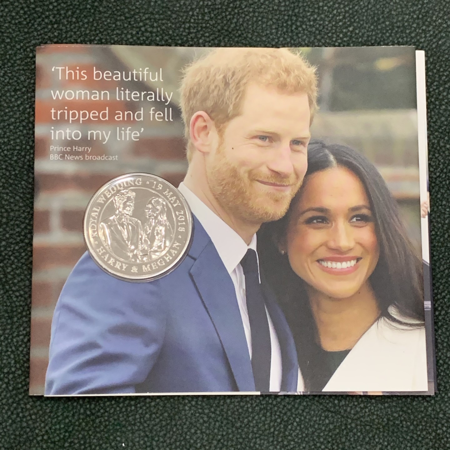 《竞宝斋》第140场-周日，周一，周四 3拍 (全场包邮) 英国 2018年 亨利王子皇家婚礼纪念 5镑 克朗型大镍币 原包装 非常稀少