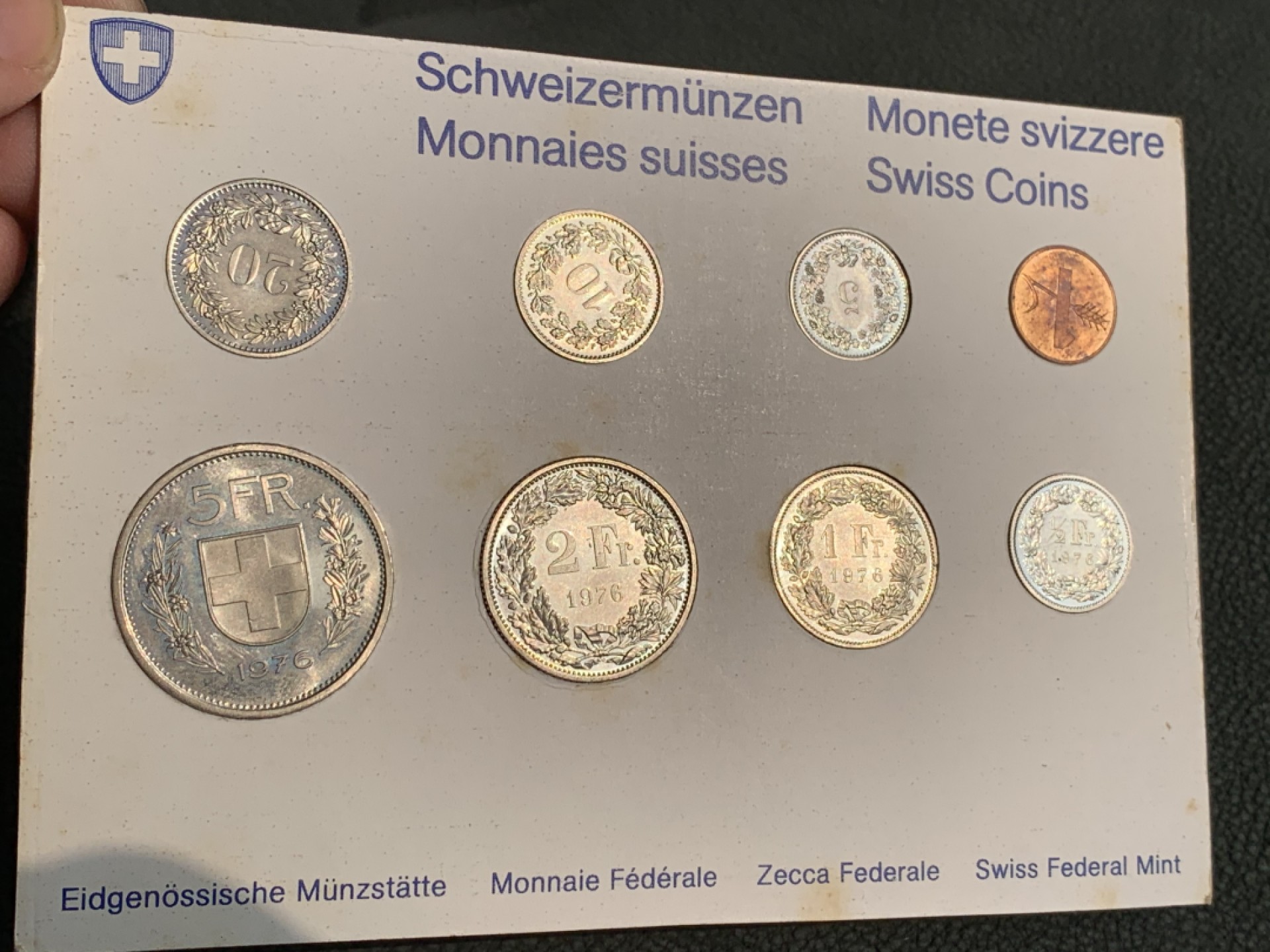 《竞宝斋》第140场-周日，周一，周四 3拍 (全场包邮) 瑞士1976年 八枚套不同面值 原厂封装套币 少见