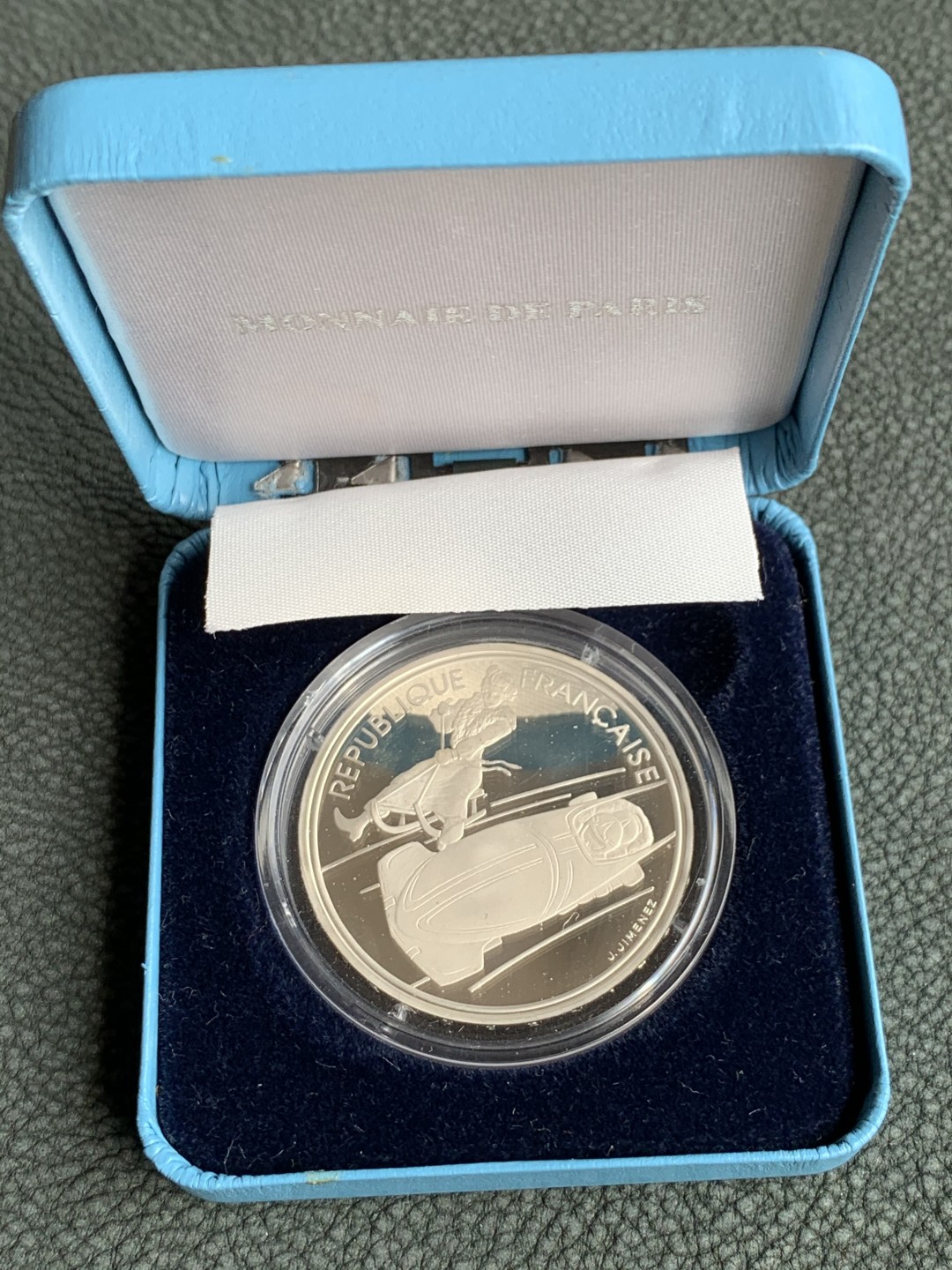 《竞宝斋》第140场-周日，周一，周四 3拍 (全场包邮) 法国 1990年 冬奥100法郎 精制大银币  原盒证书