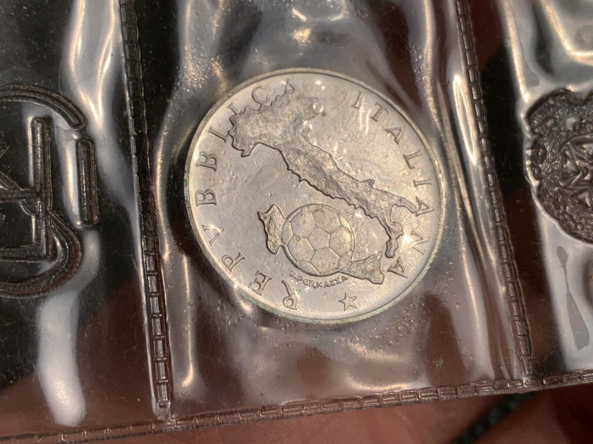 《竞宝斋》第140场-周日，周一，周四 3拍 (全场包邮) 意大利 1986年 世界杯纪念 500里拉银币 原封装